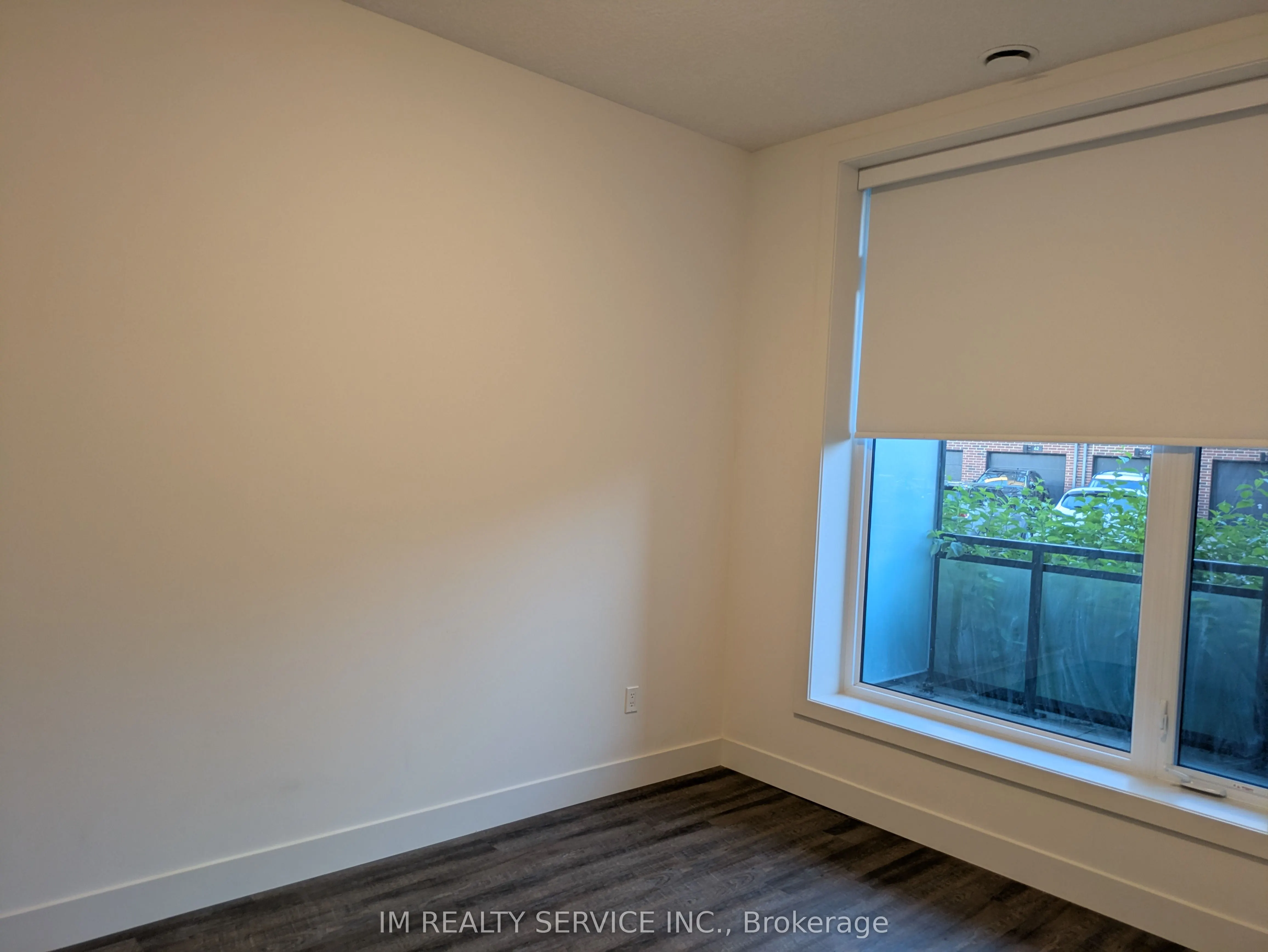 107 Roger Street, #102