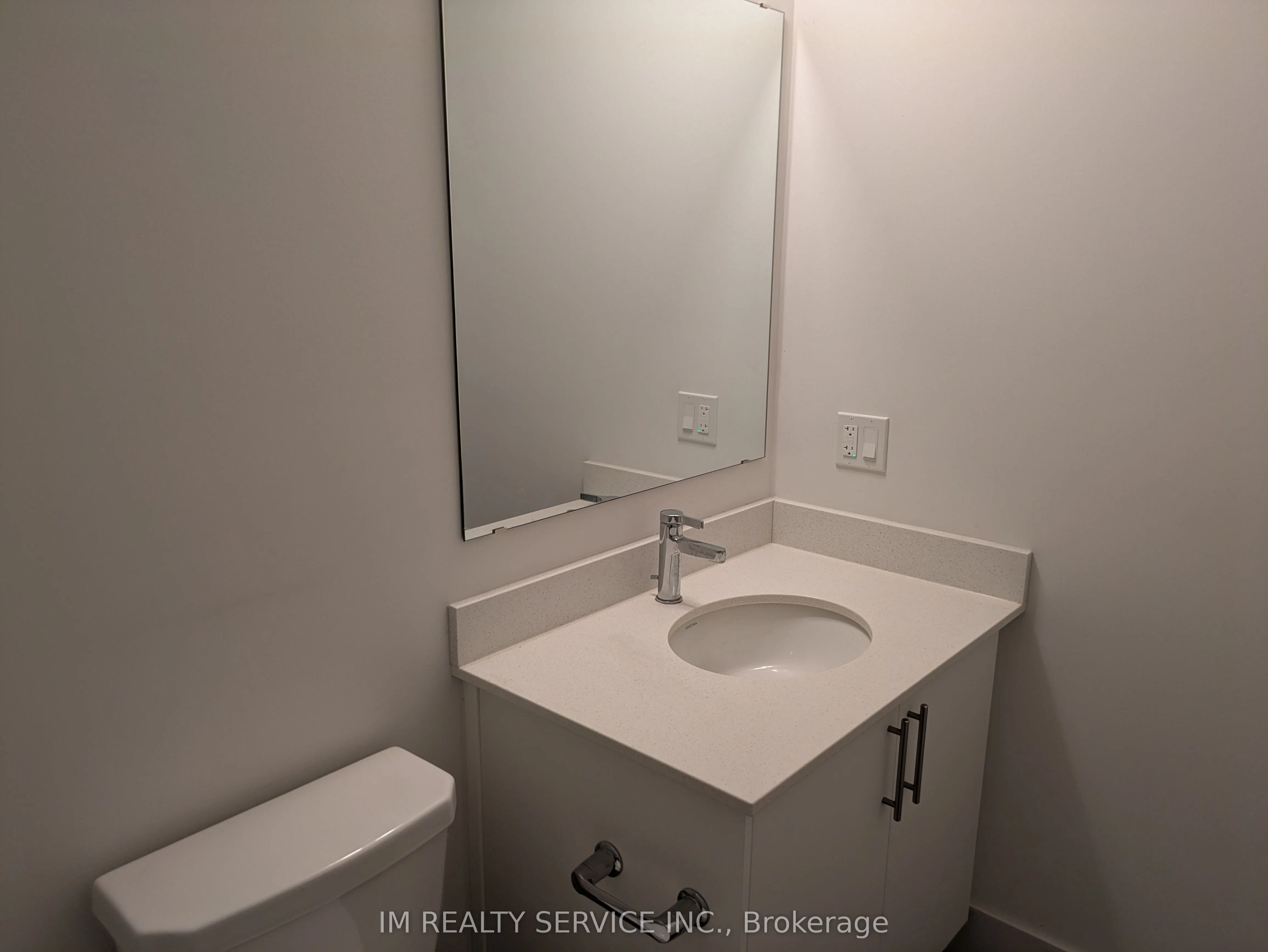 107 Roger Street, #102