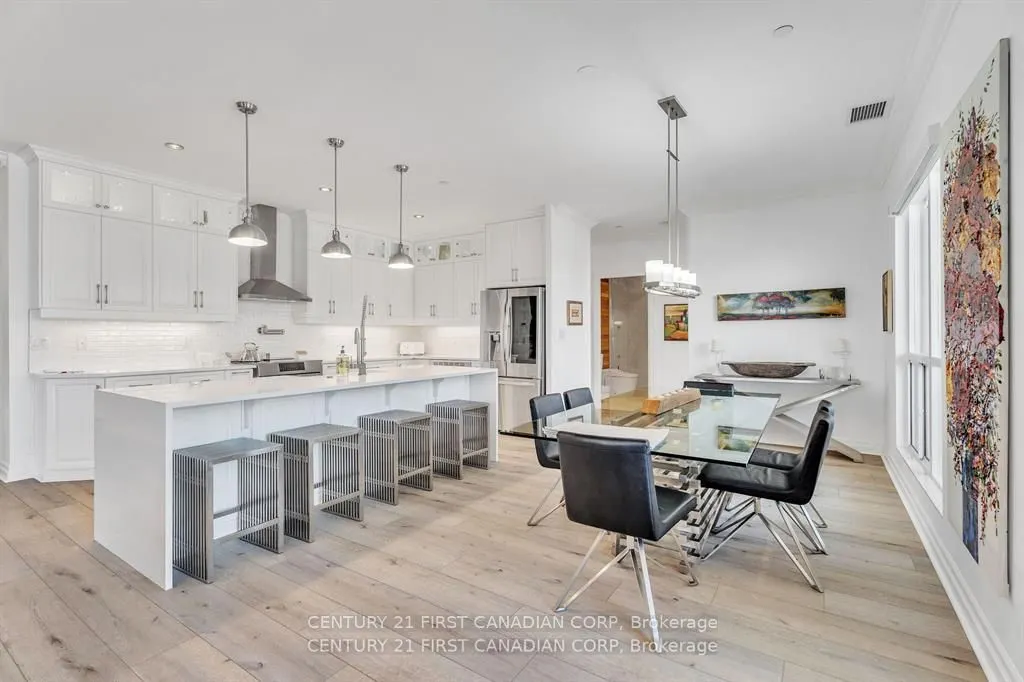 330 Ridout Street N, #2701/2704