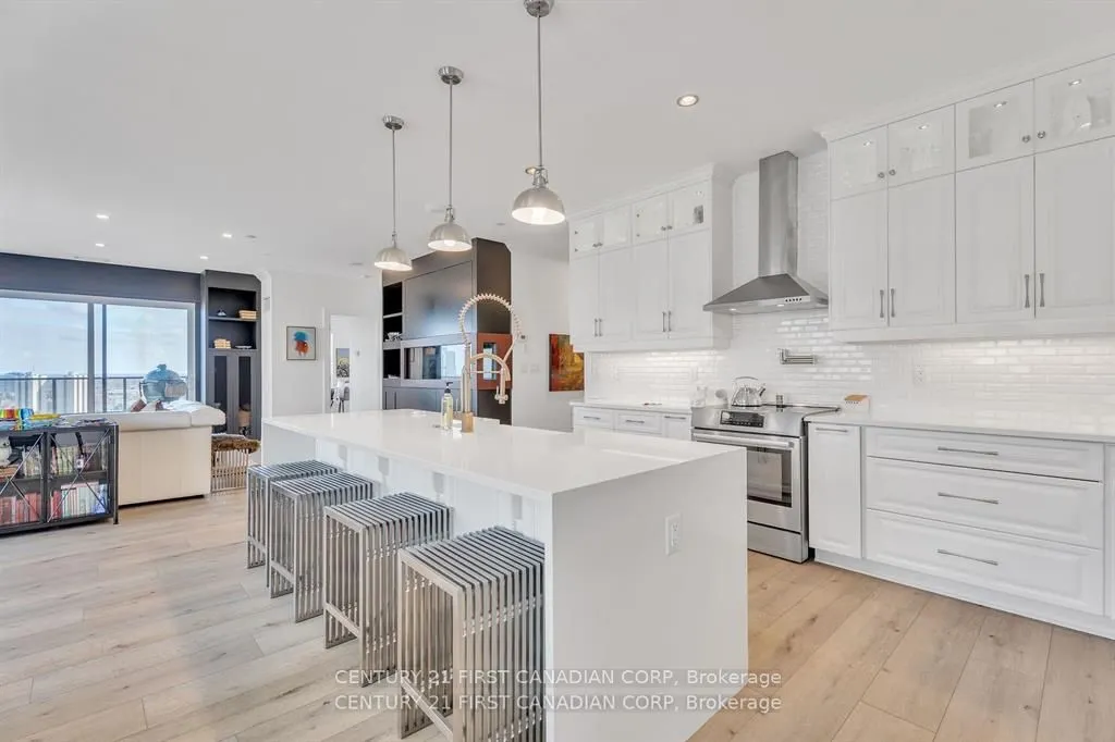 330 Ridout Street N, #2701/2704