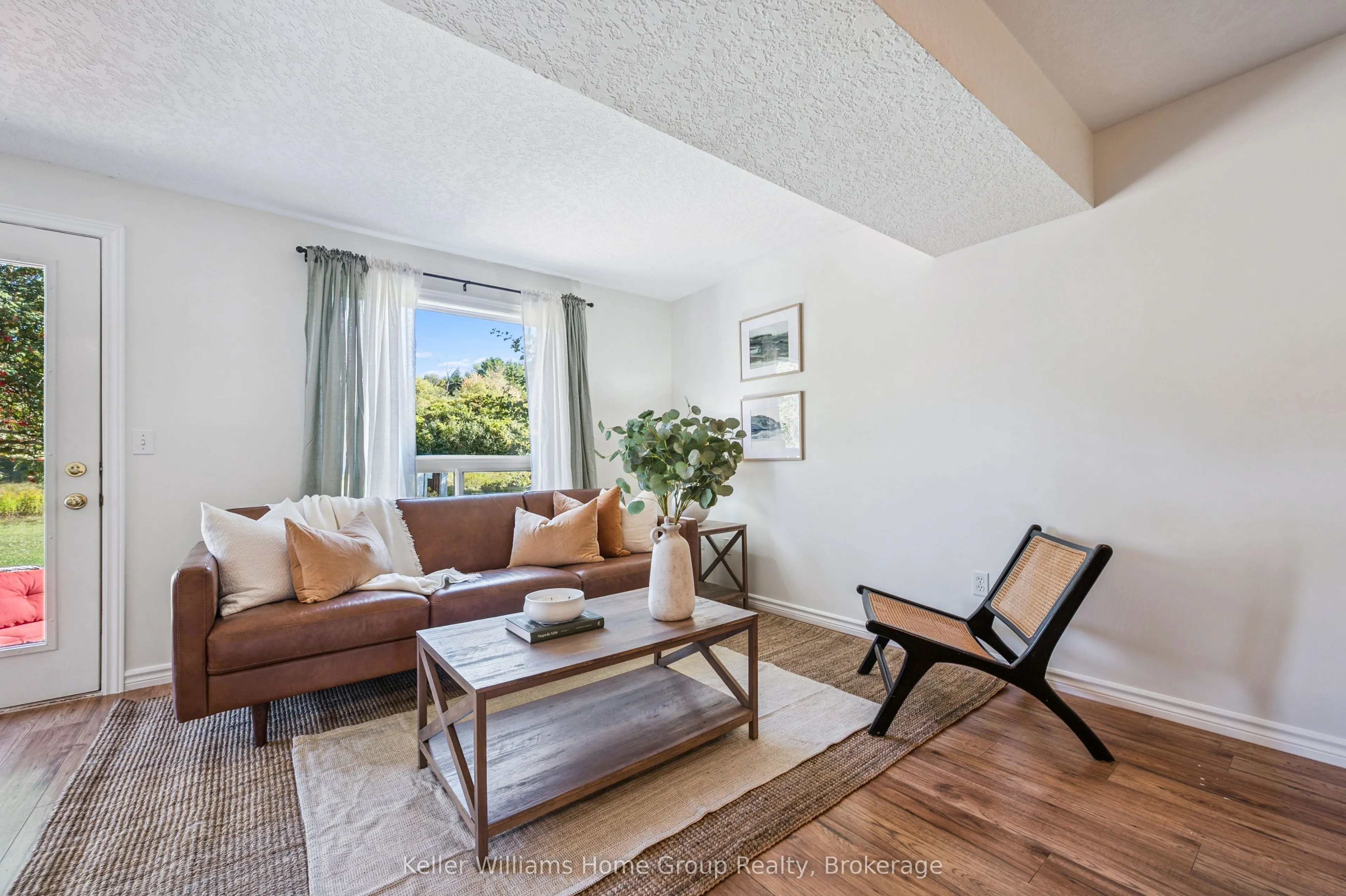 219 Terraview Crescent
