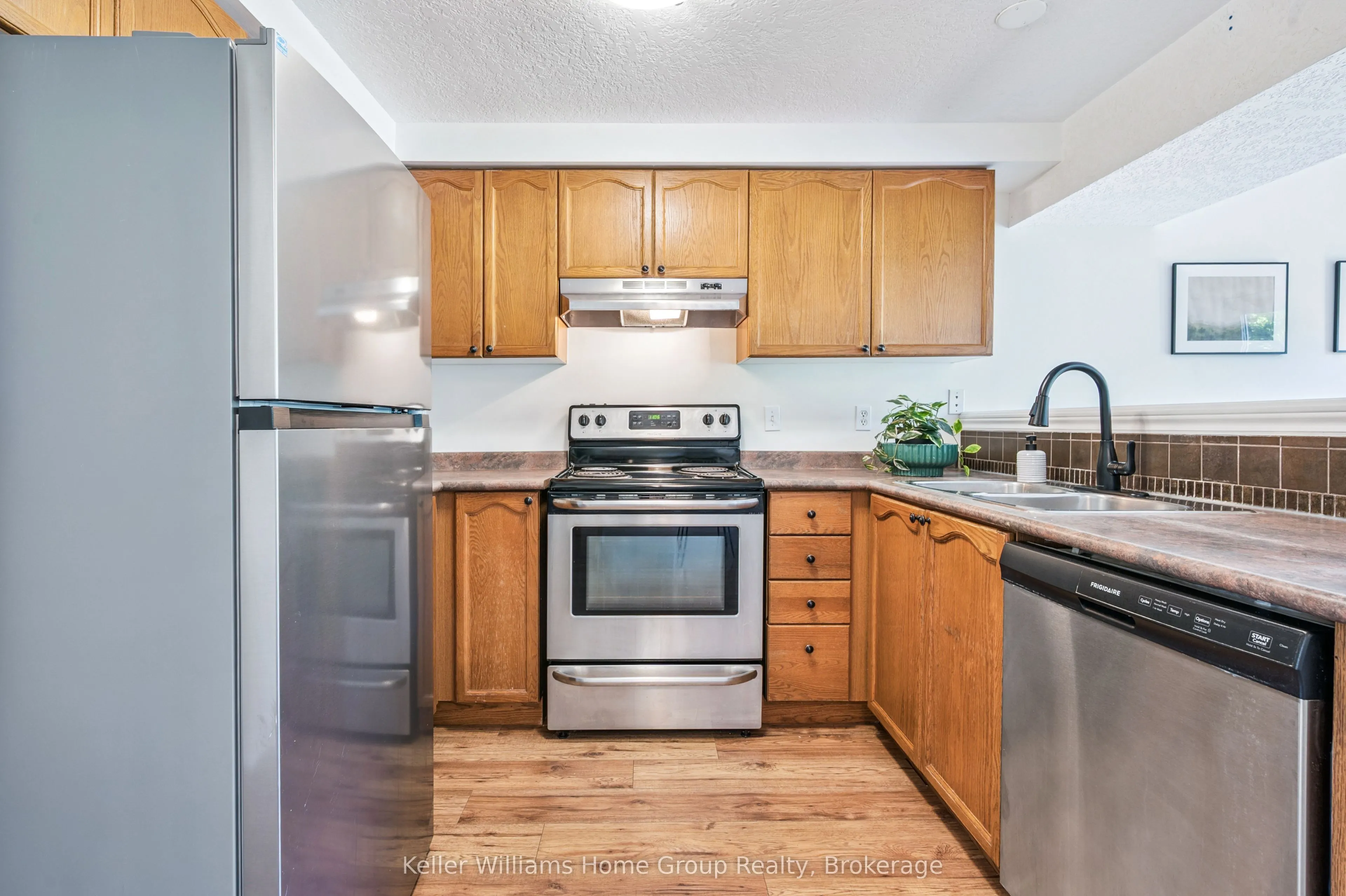 219 Terraview Crescent
