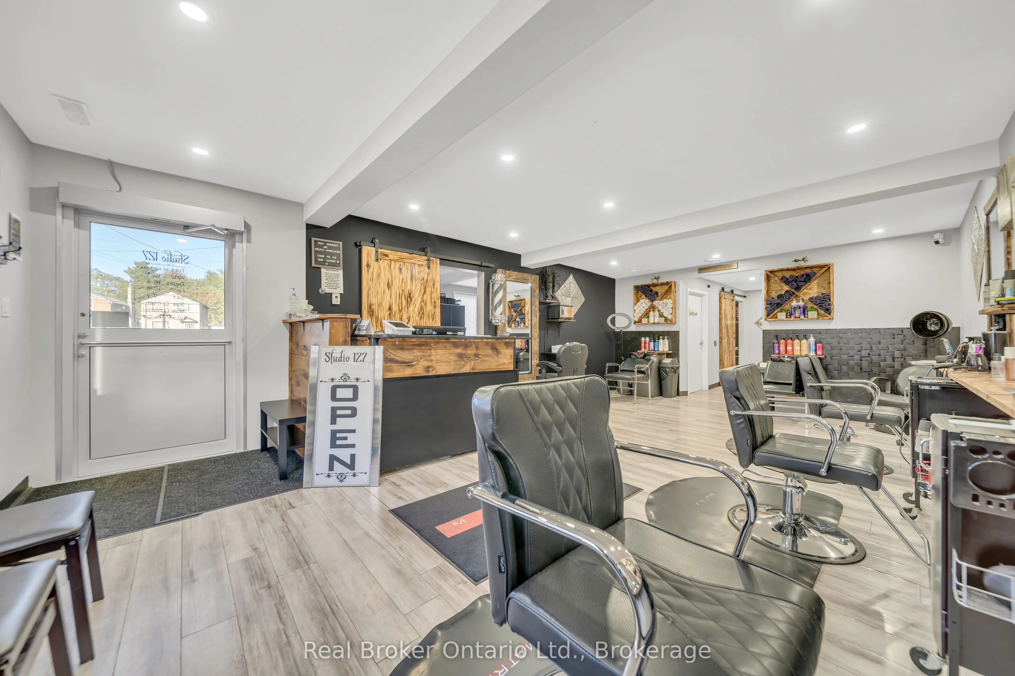 1302 Swan Street