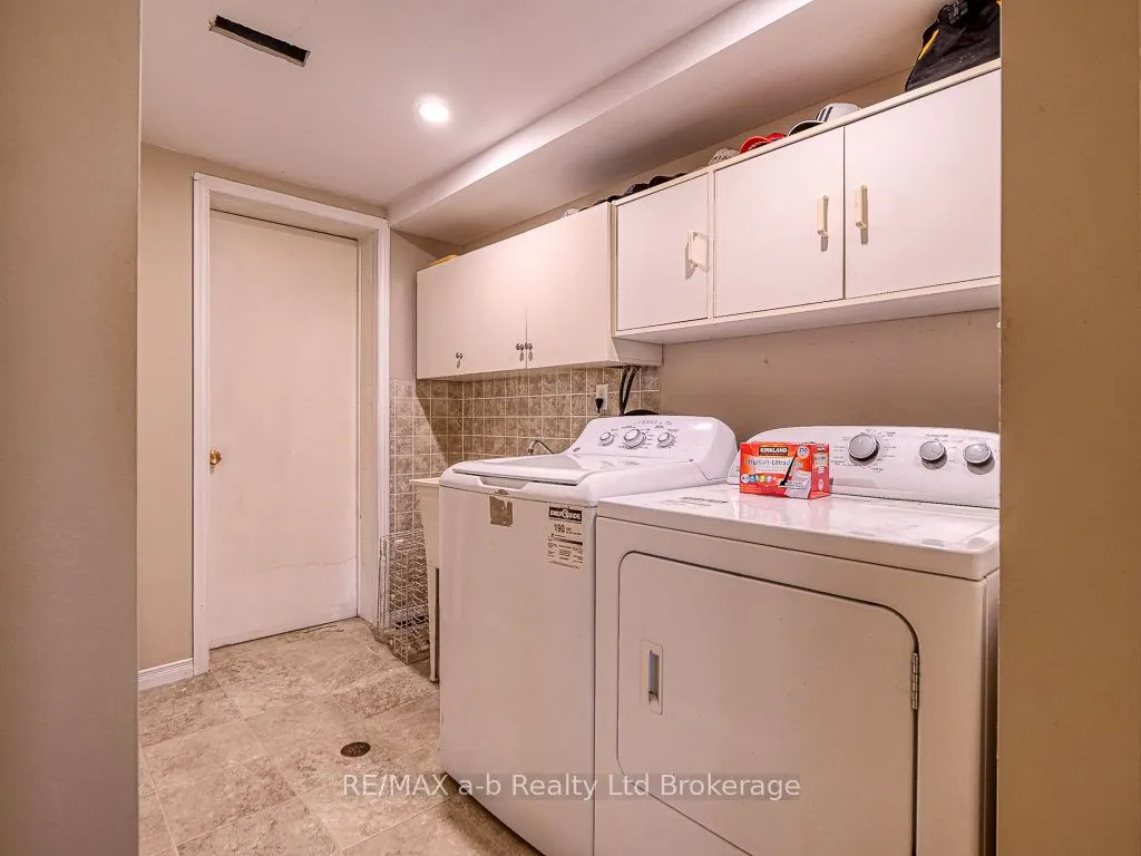 936549 Blenheim Road