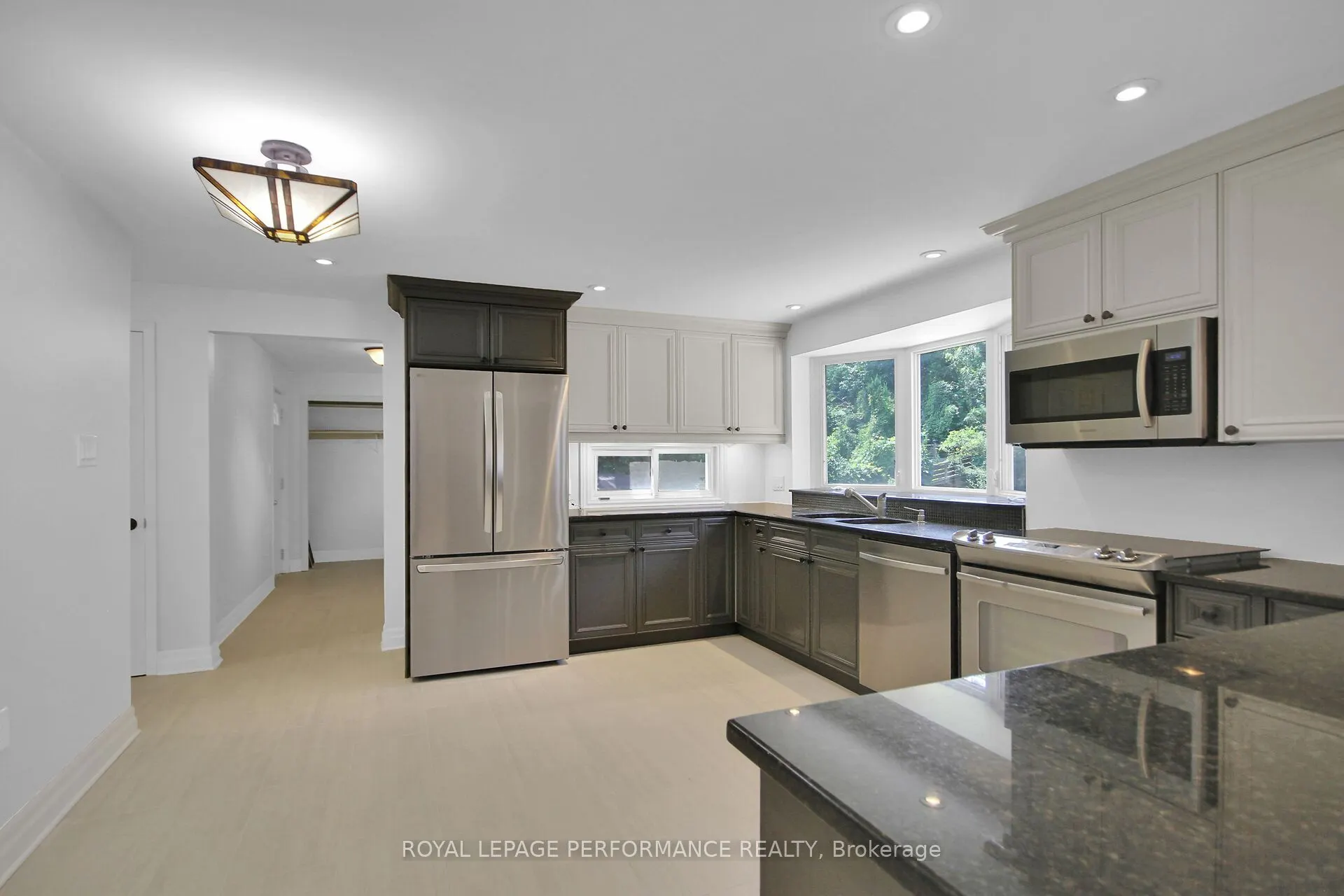 82 Queensline Drive