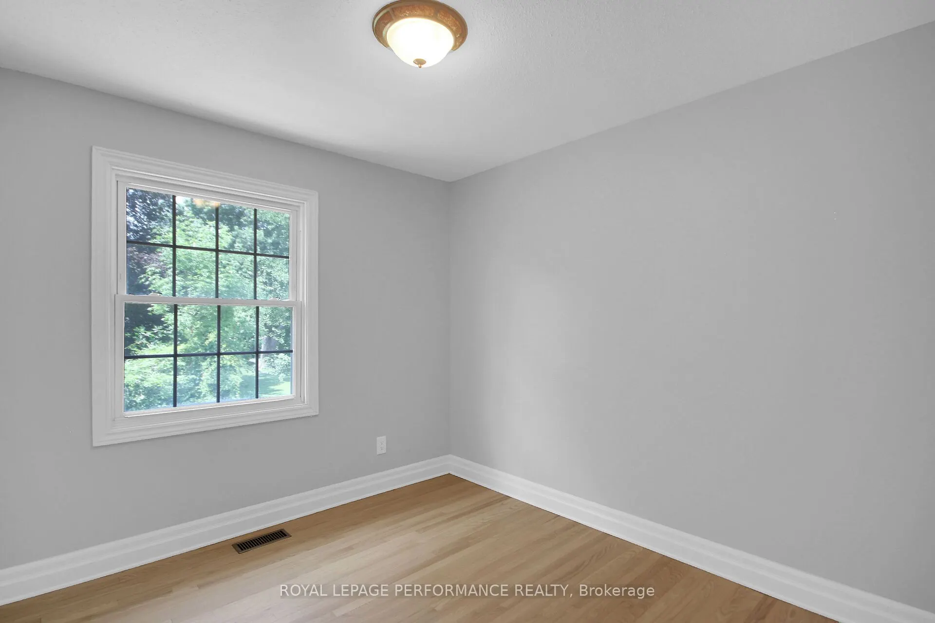 82 Queensline Drive