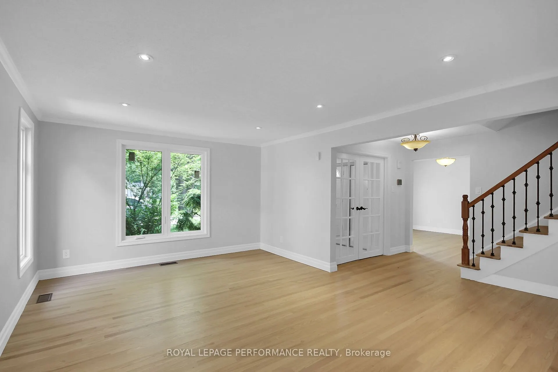 82 Queensline Drive