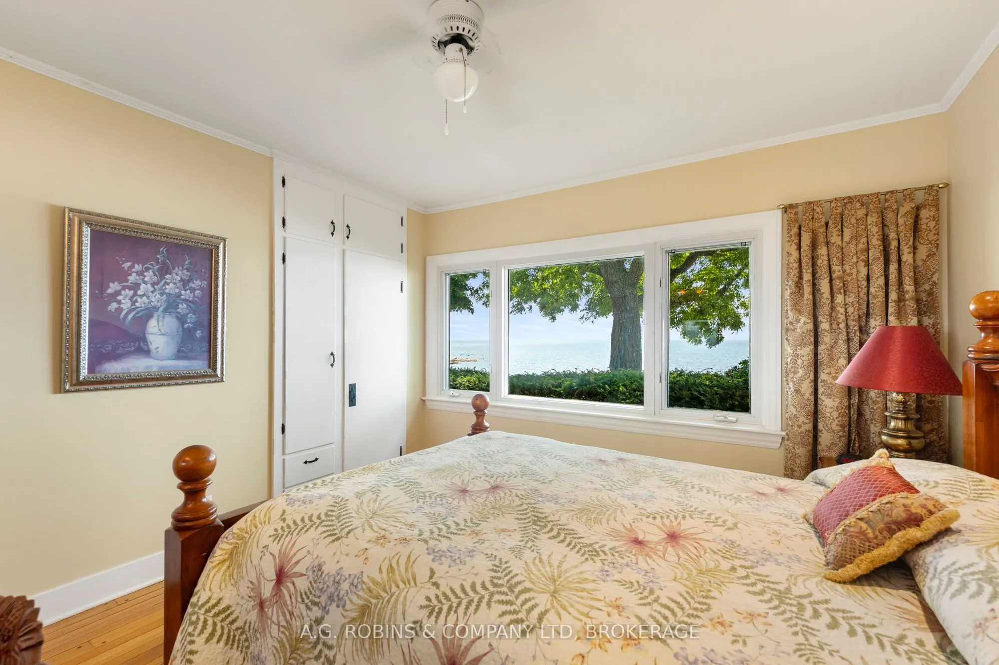 10773 Lakeshore Road