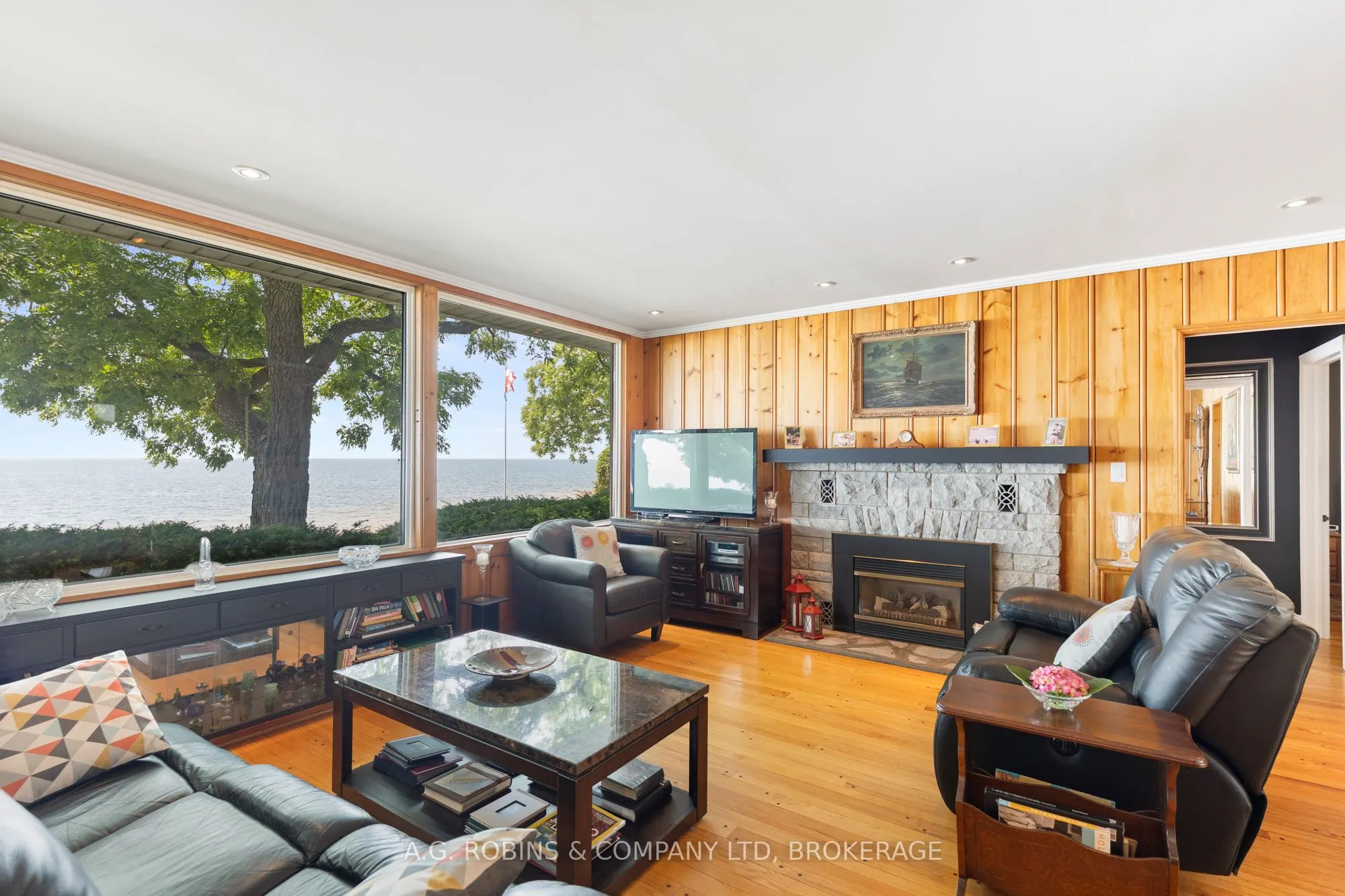 10773 Lakeshore Road