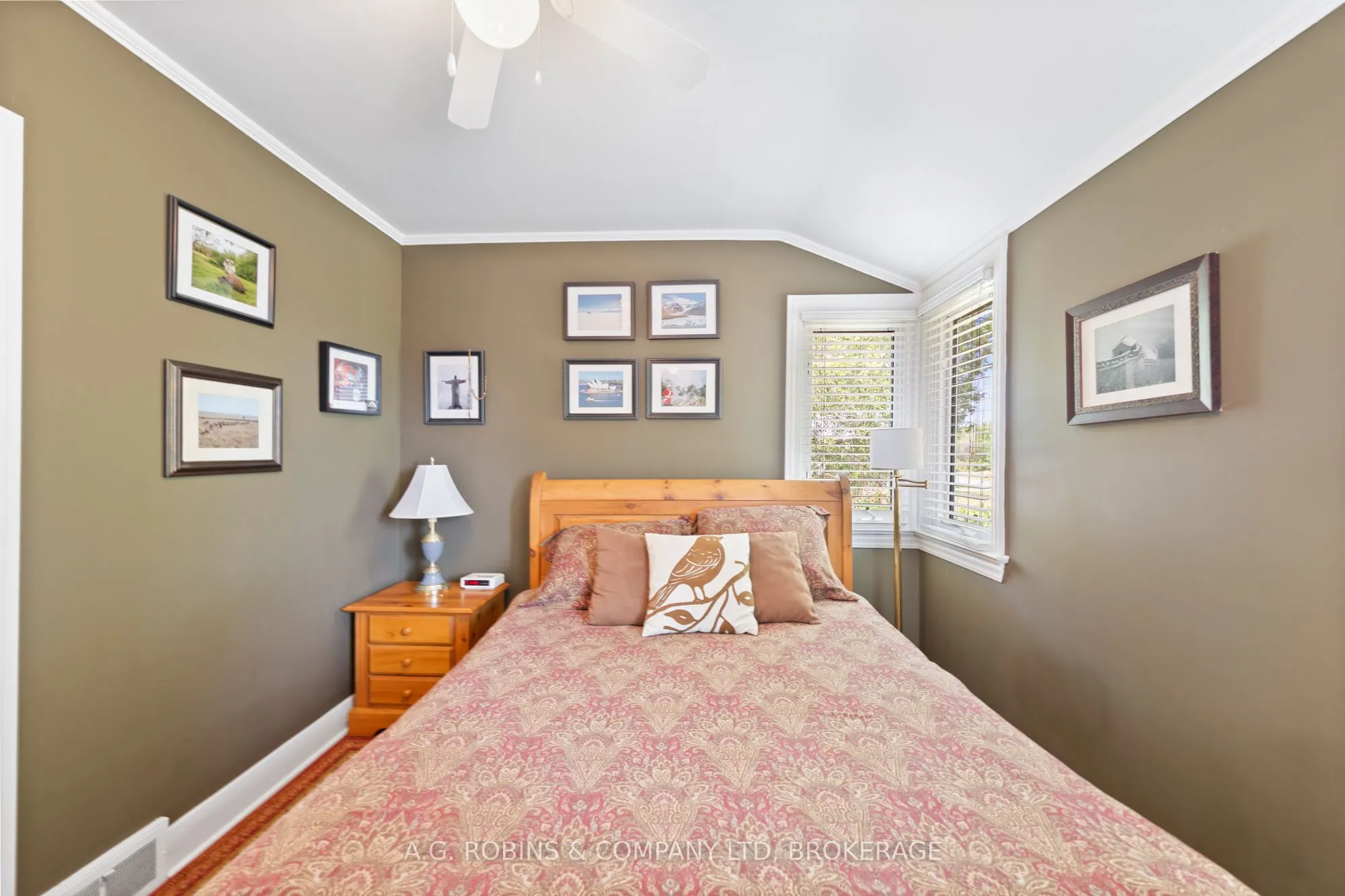 10773 Lakeshore Road