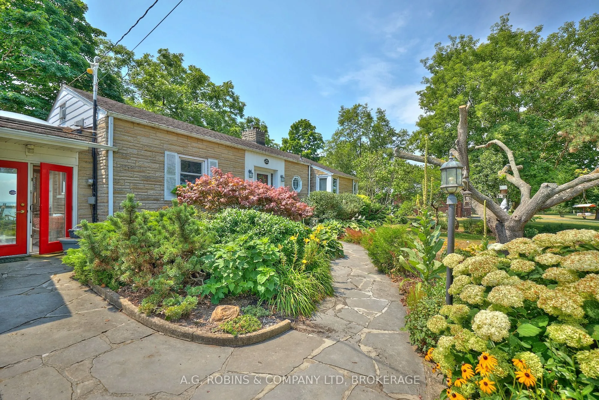 10773 Lakeshore Road