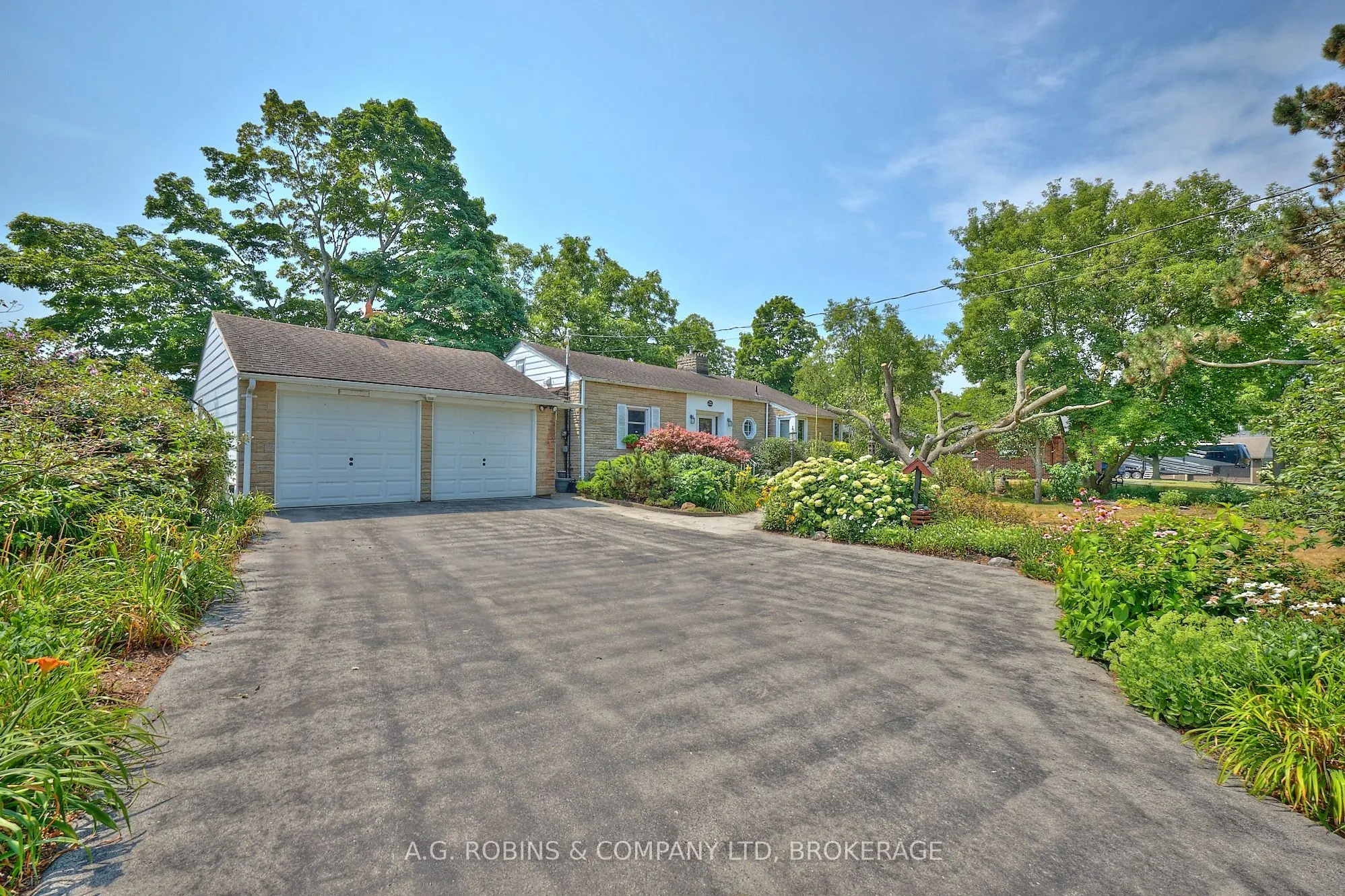 10773 Lakeshore Road