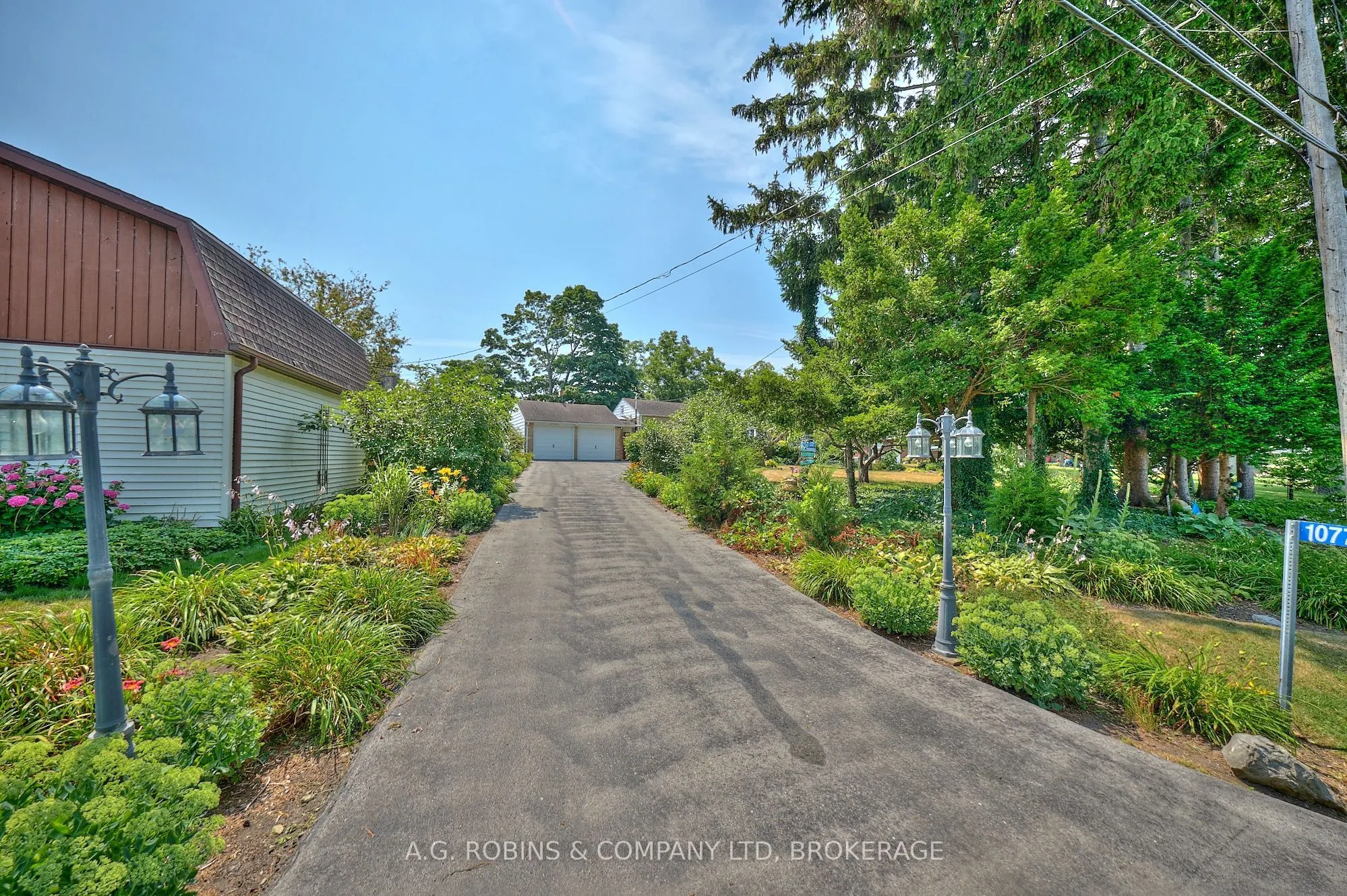 10773 Lakeshore Road