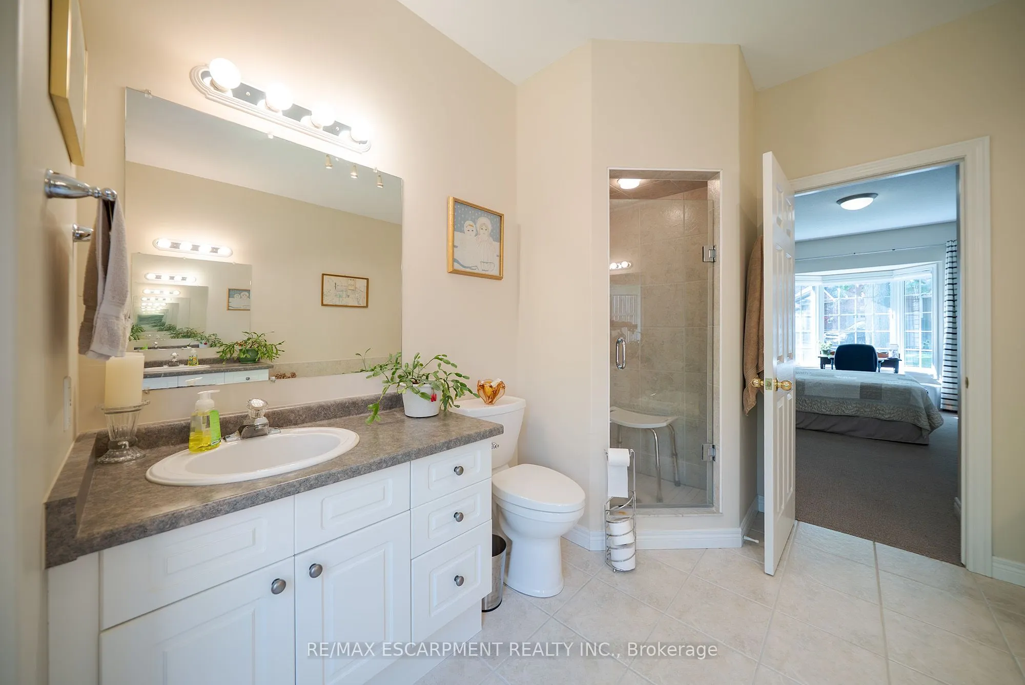 24 Hardy Road, #8