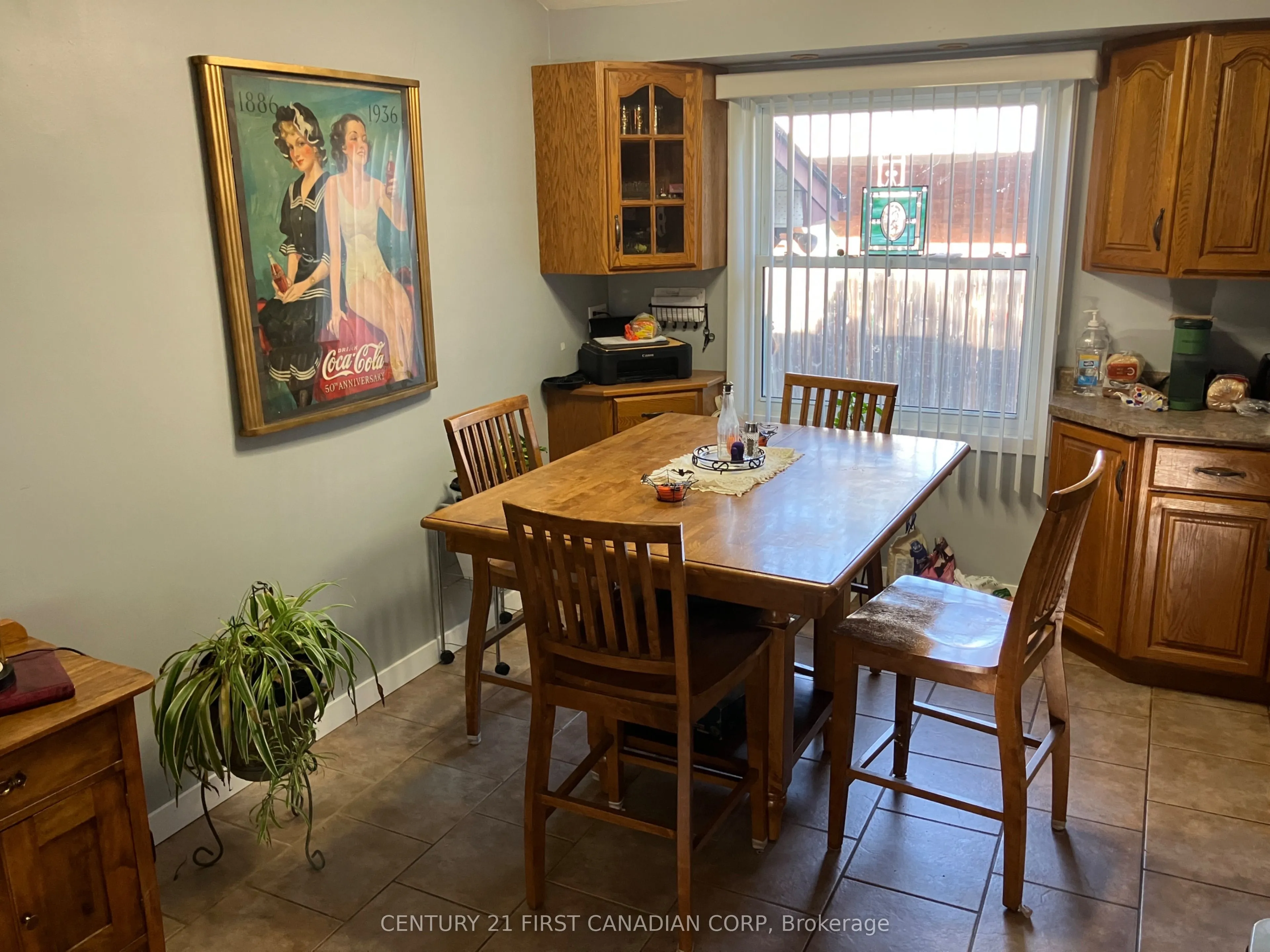 63 Hawkesbury Avenue