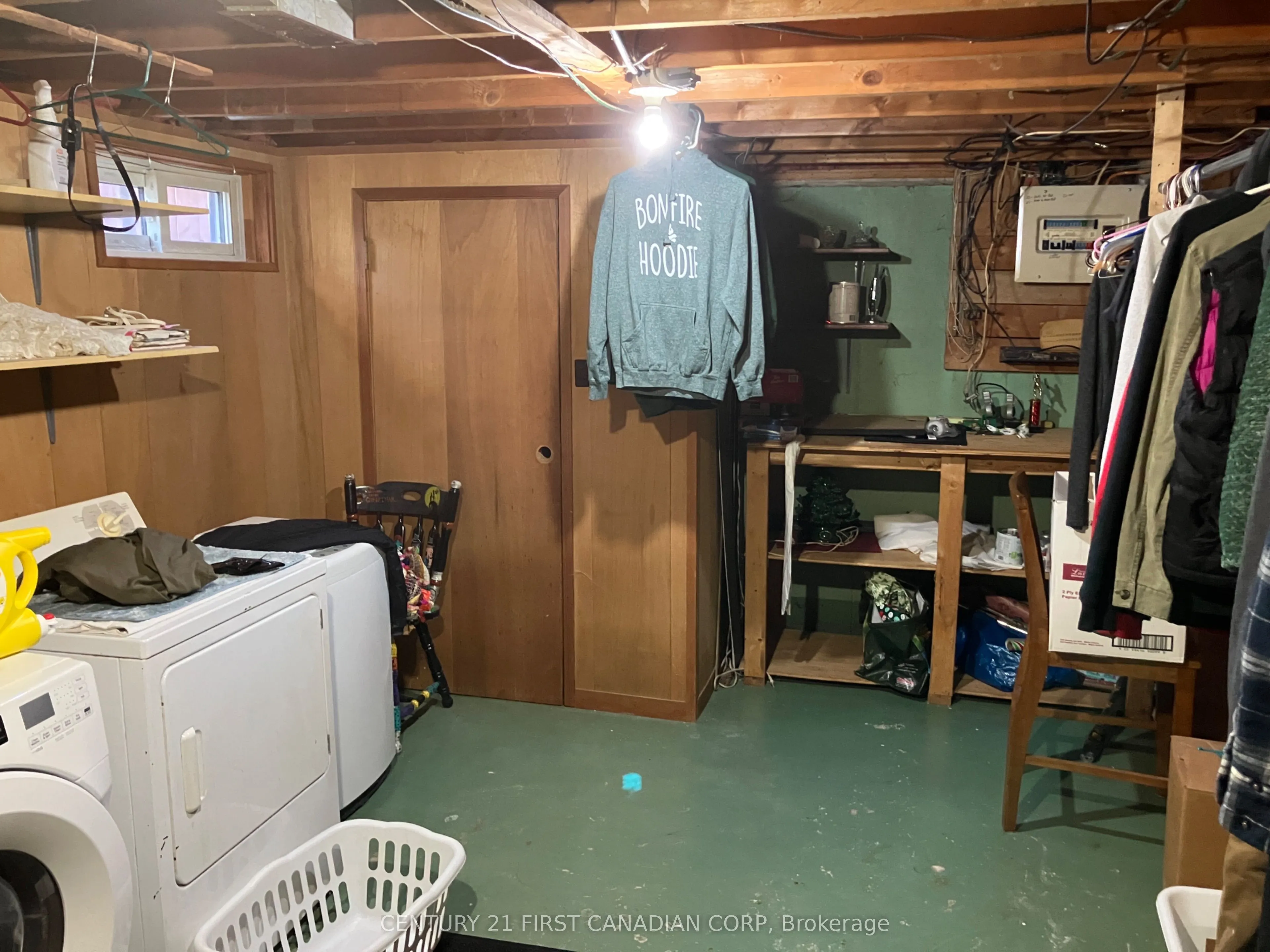 63 Hawkesbury Avenue