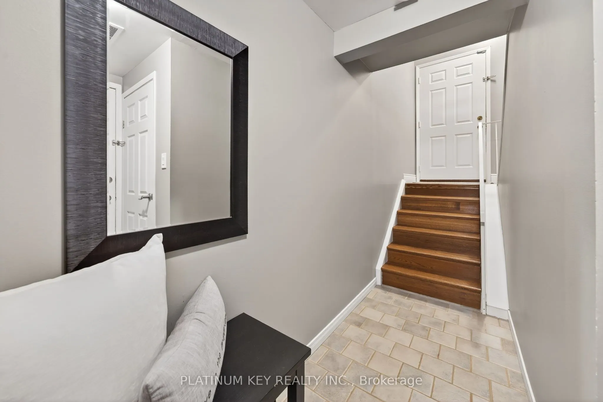 295 Wilkins Street, #27