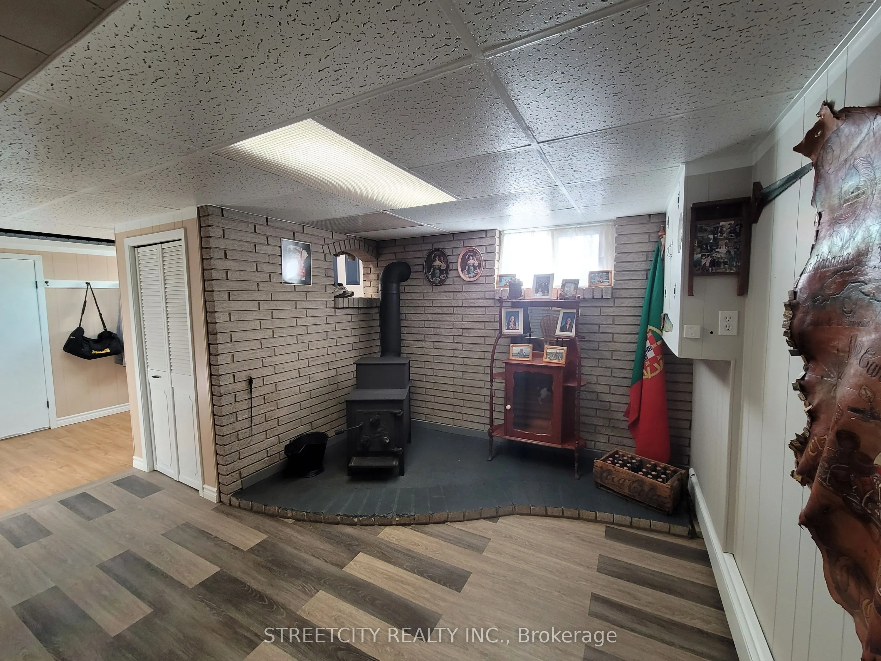 156 Maple Street