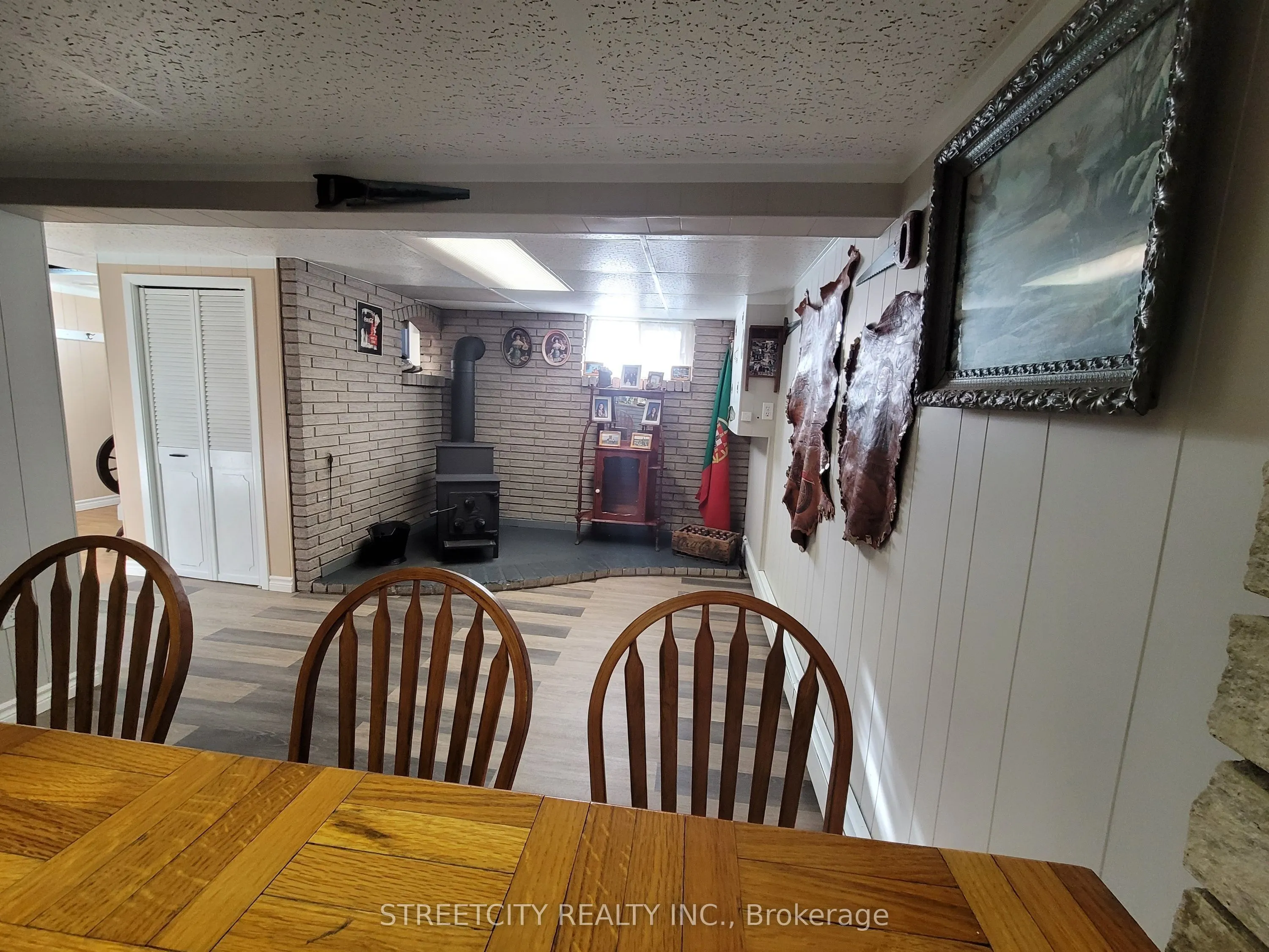 156 Maple Street