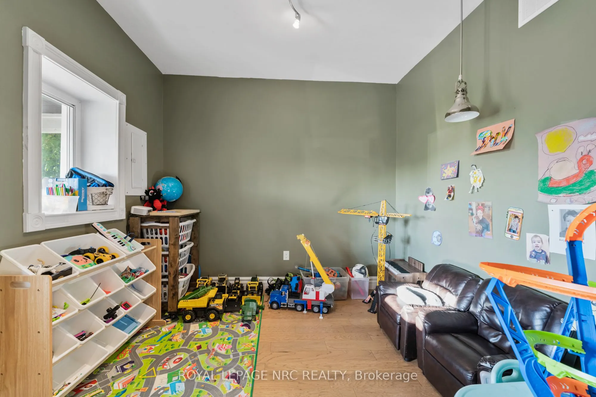 4692 GILMORE Road