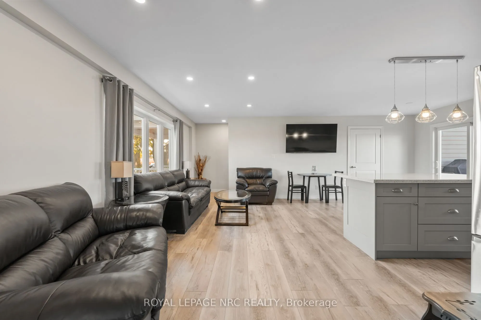 4692 GILMORE Road