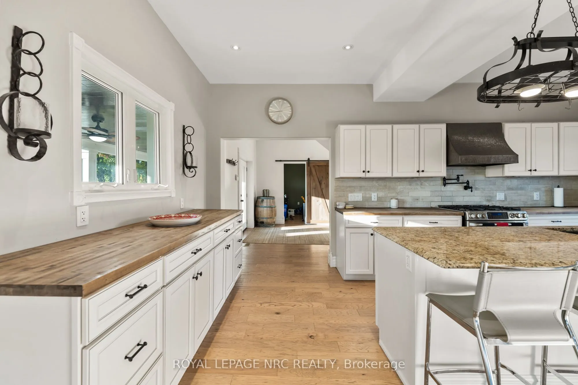 4692 GILMORE Road