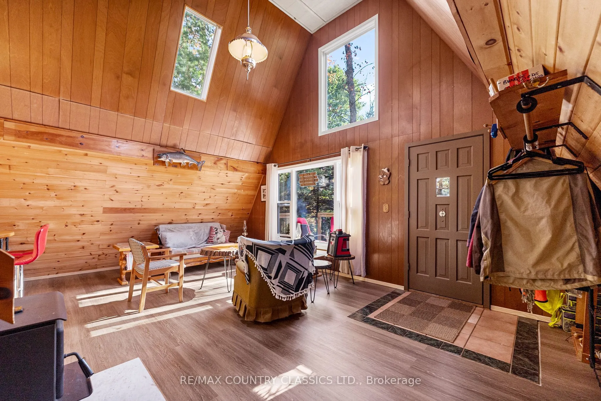 1201 MORAINE Drive