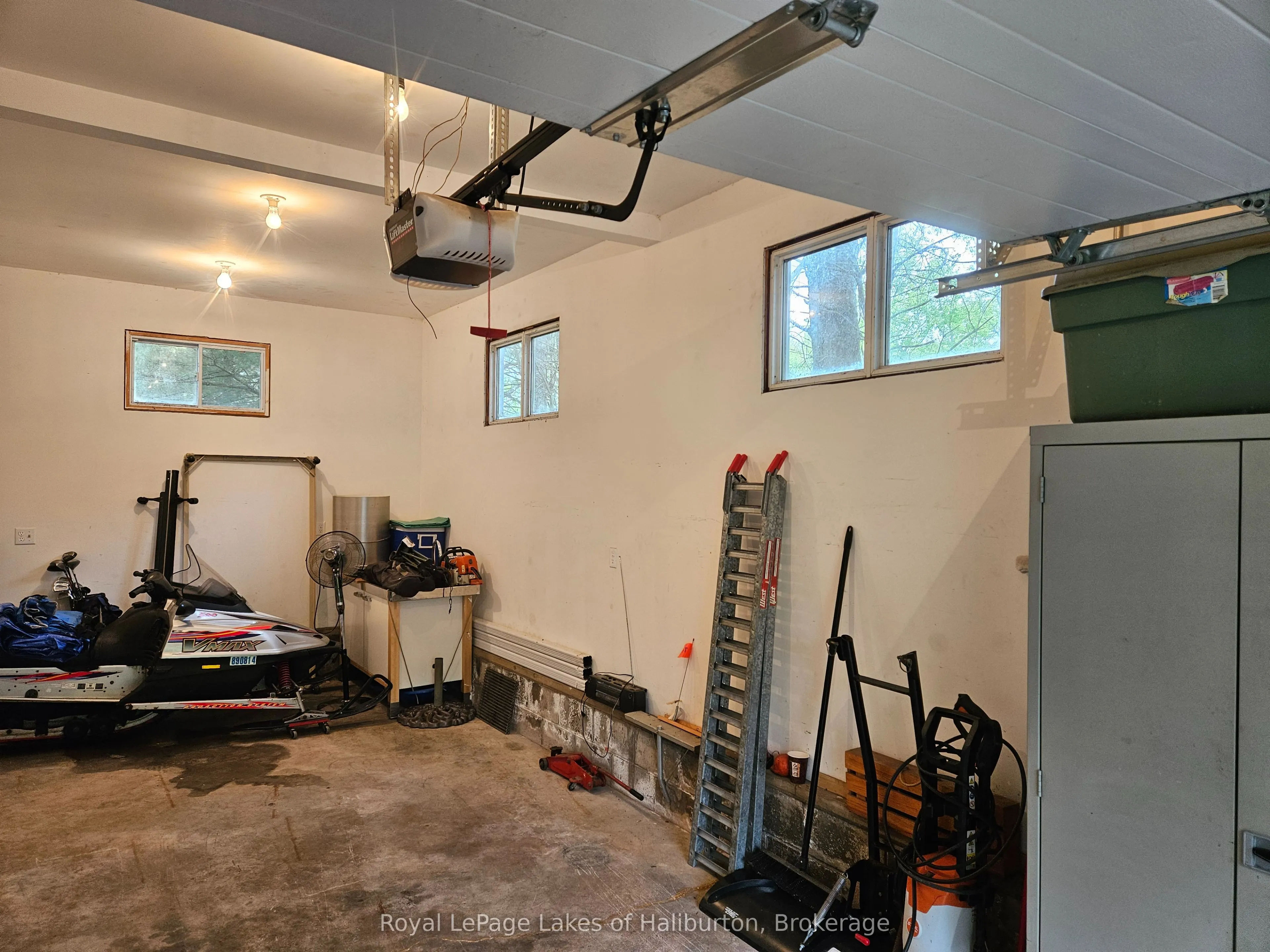 1093 Lamar Drive