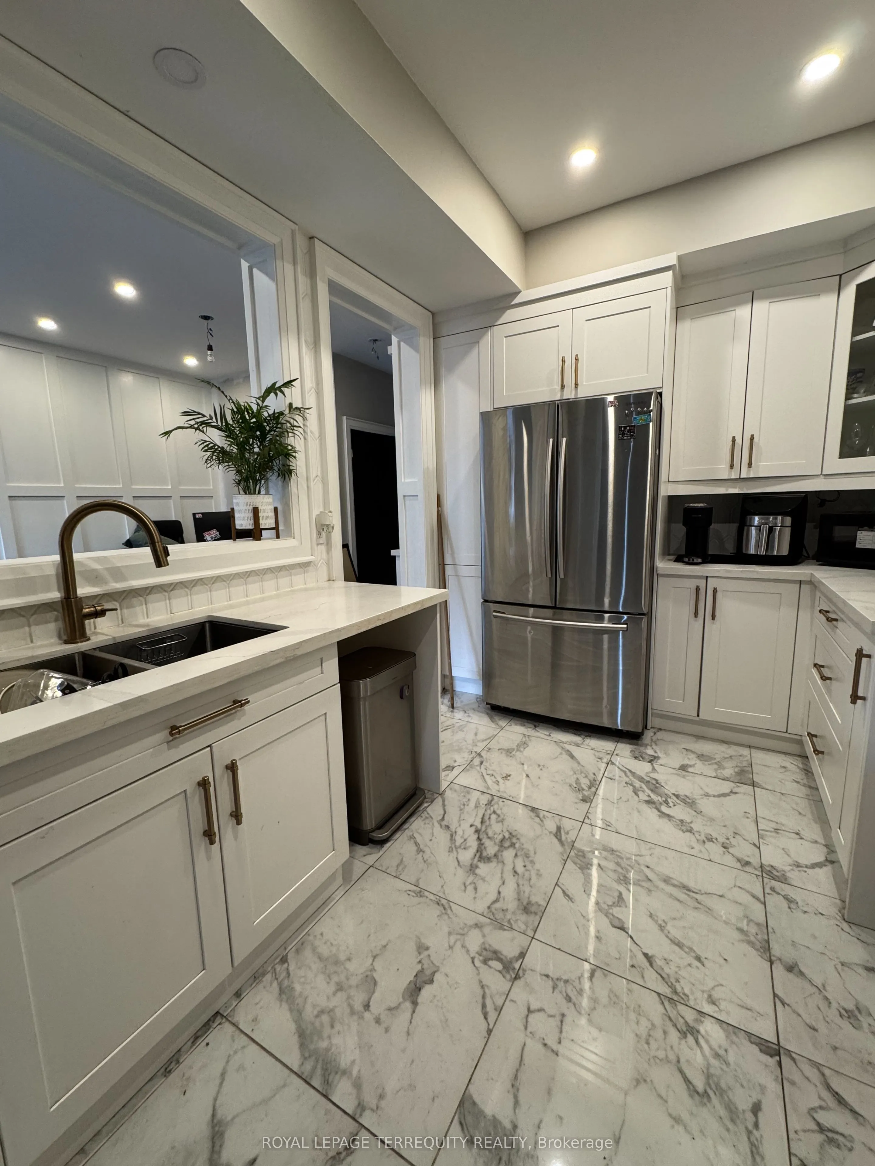 9 Palacebeach Trail
