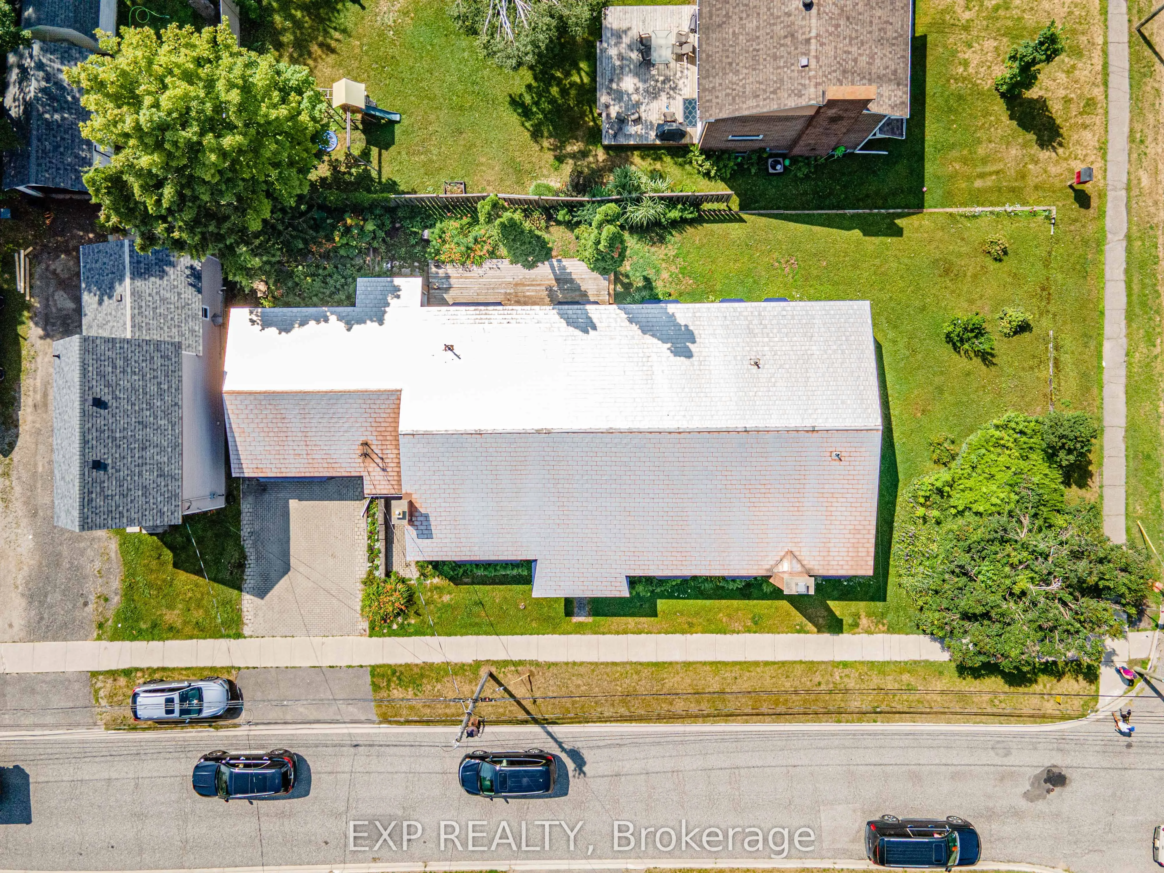 395 Brown Street