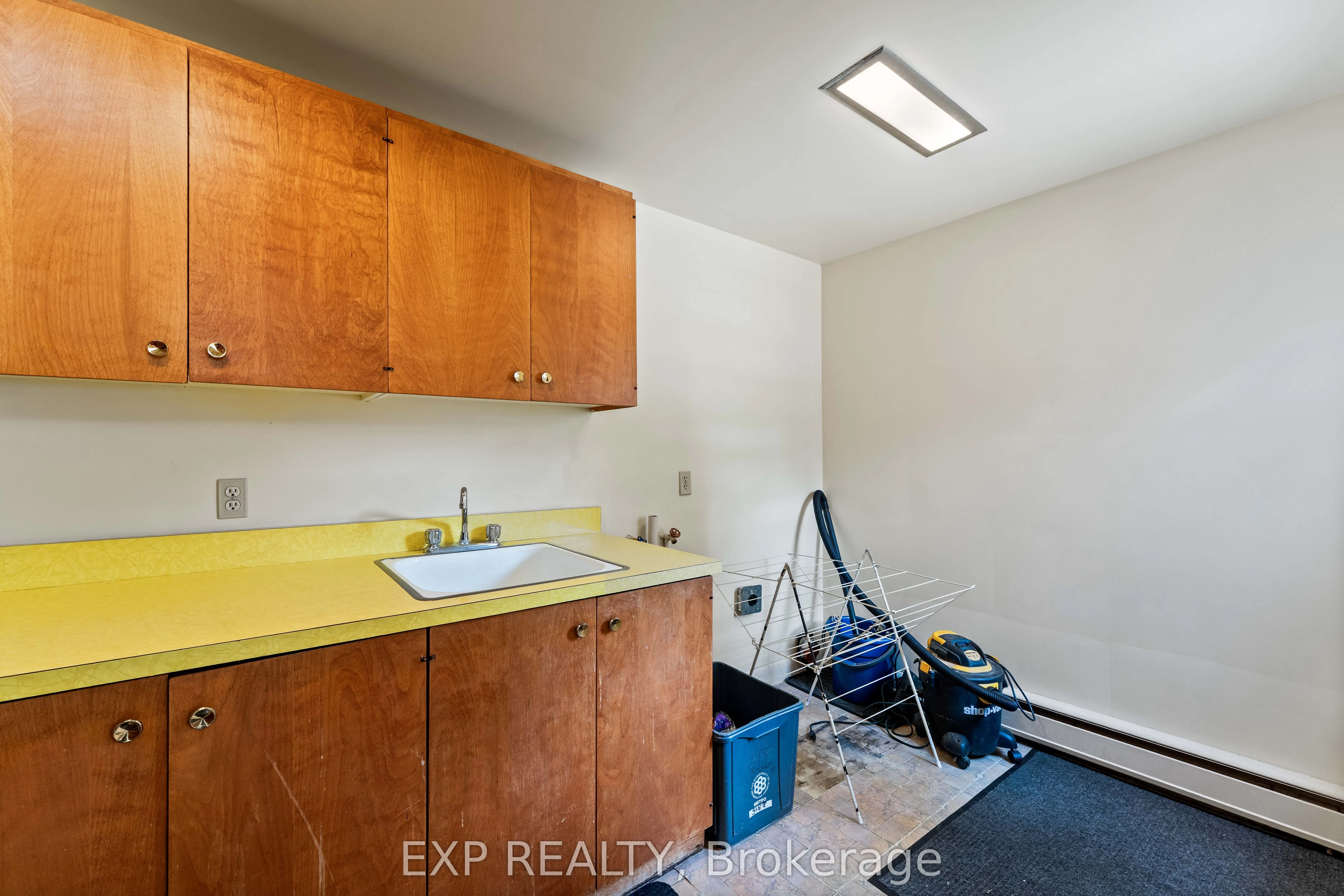 395 Brown Street