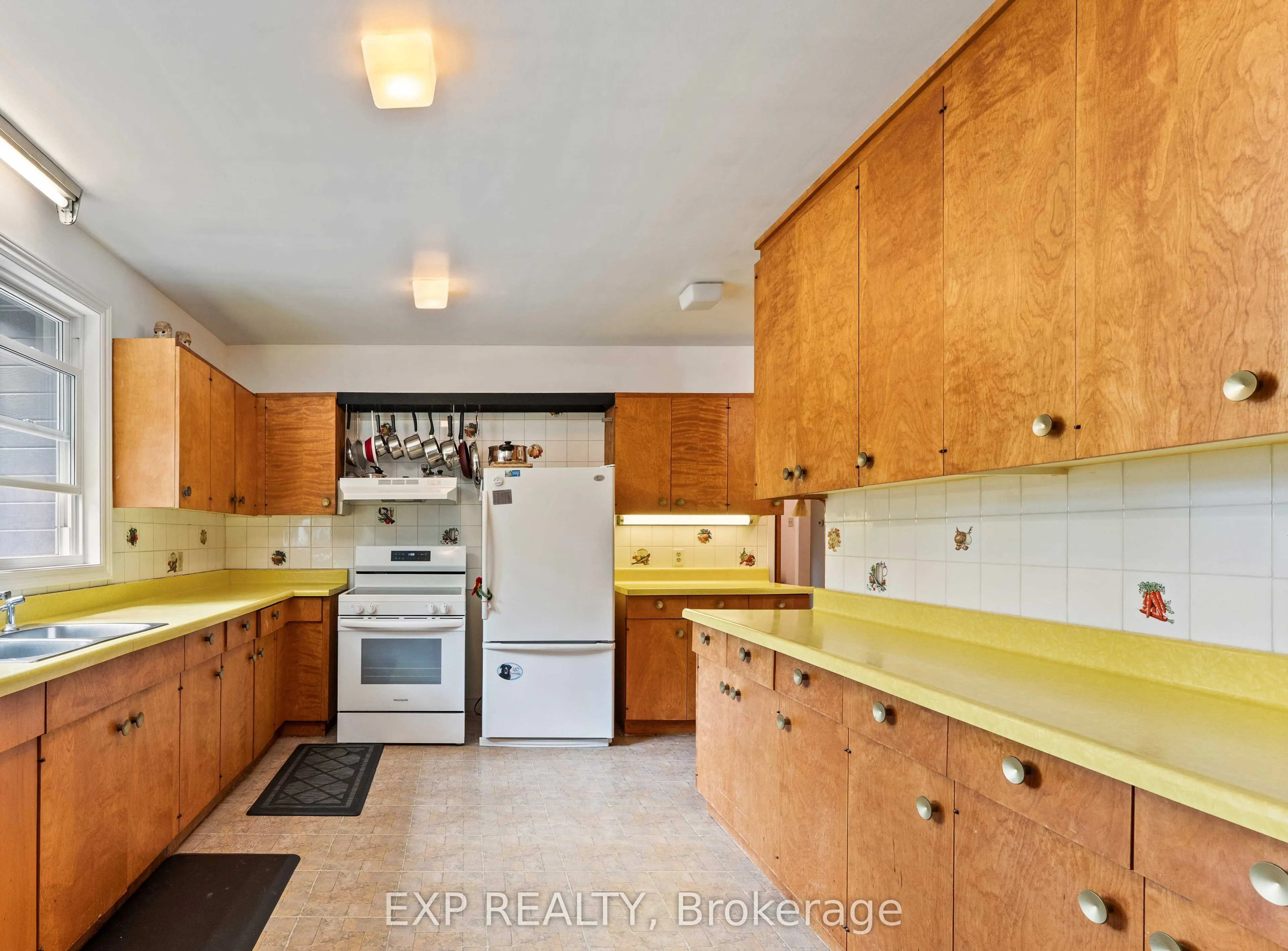 395 Brown Street