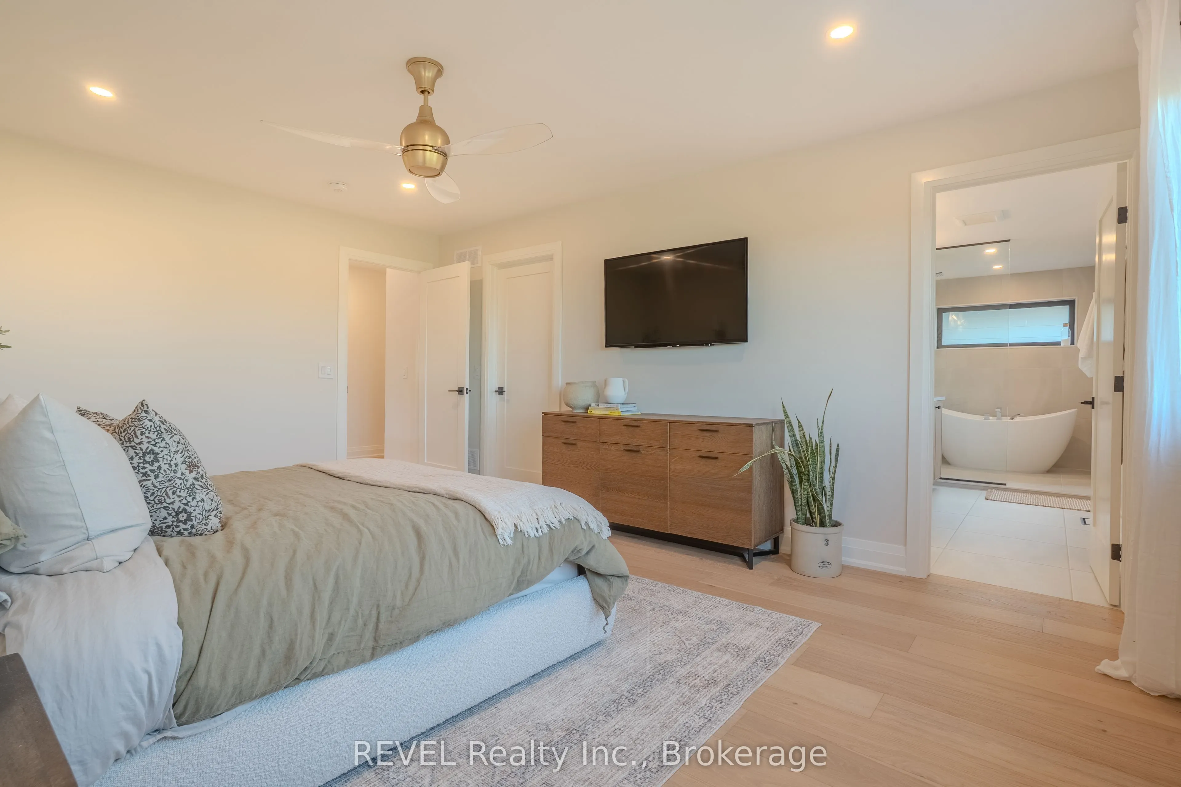 21 Arsenault Crescent
