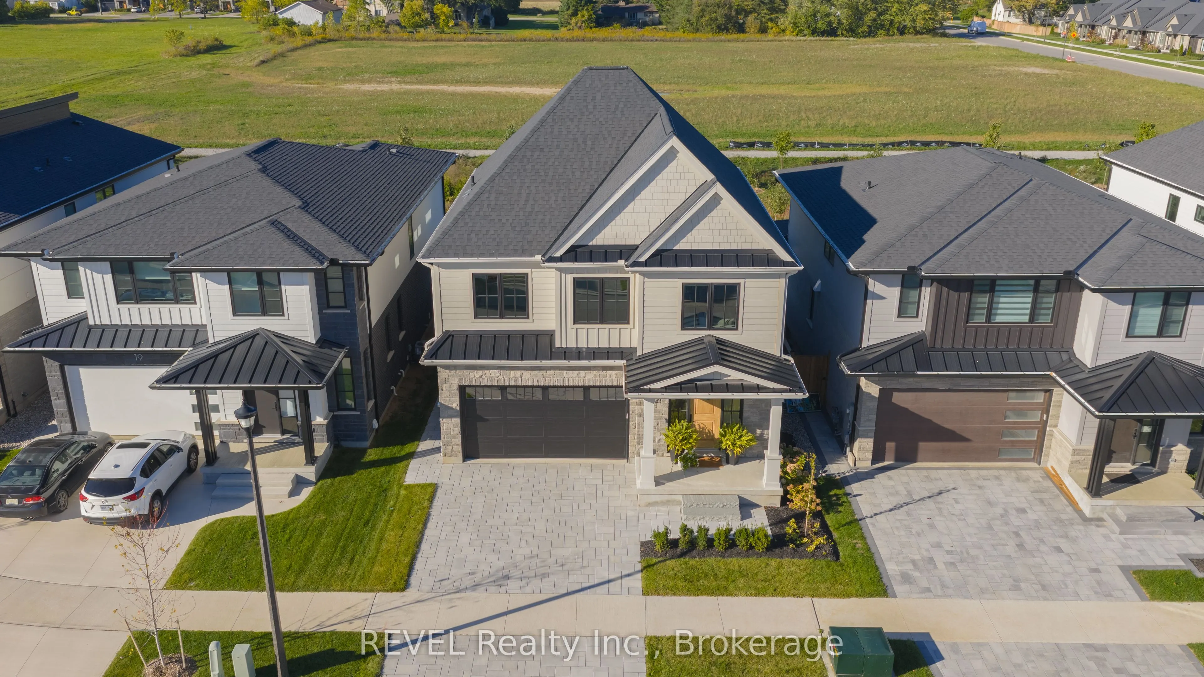 21 Arsenault Crescent