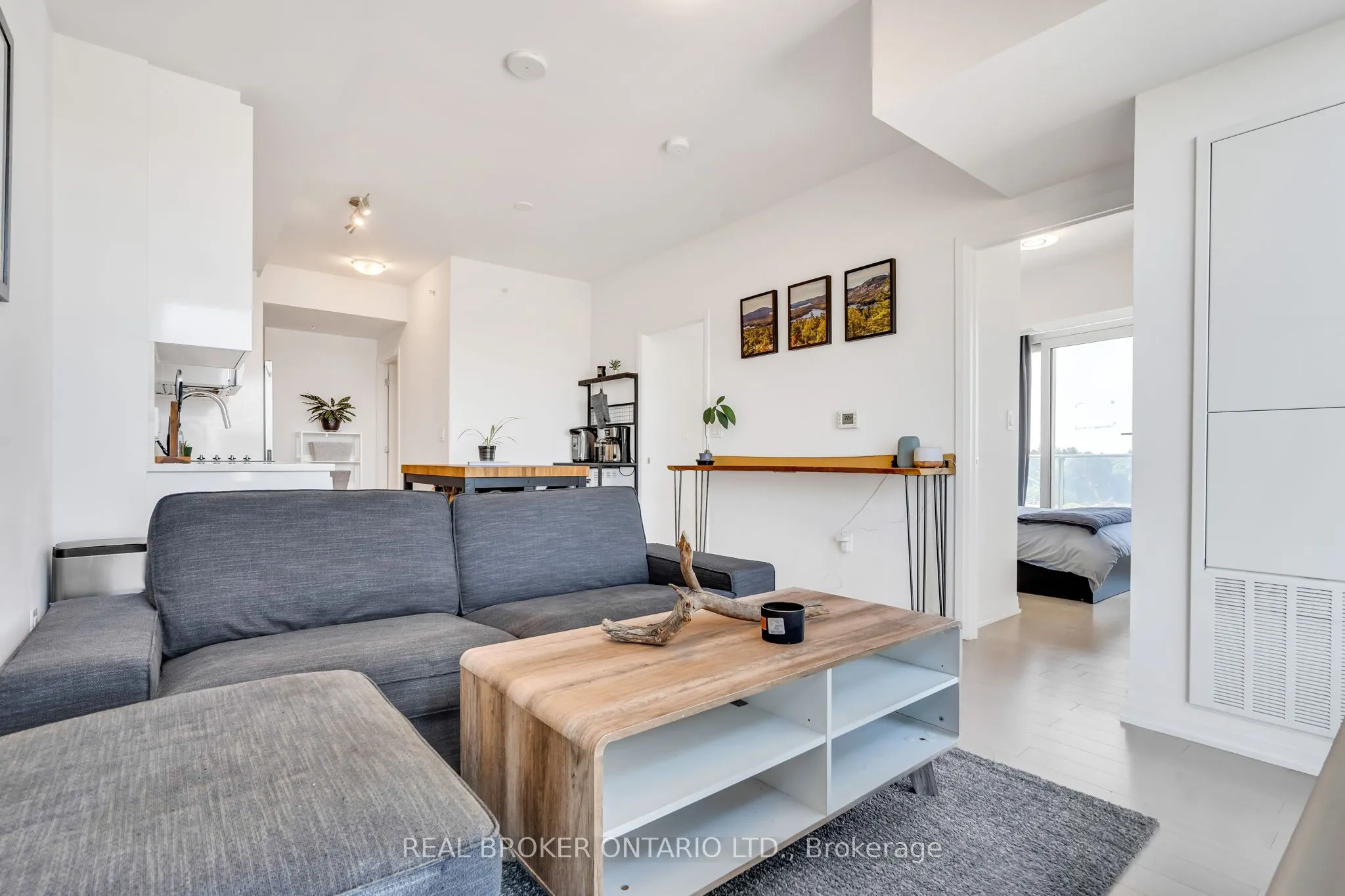 805 Carling Avenue, #802