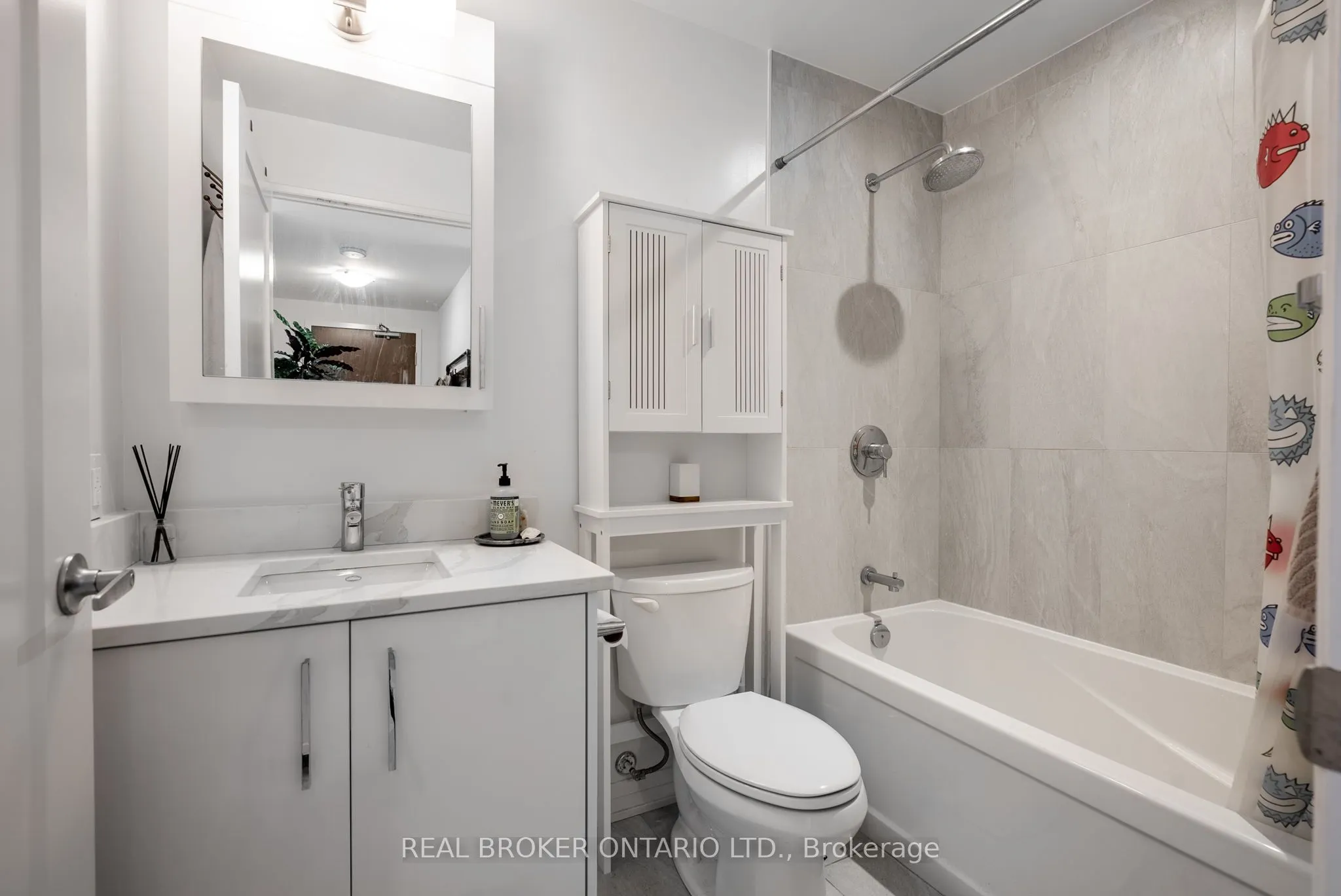 805 Carling Avenue, #802
