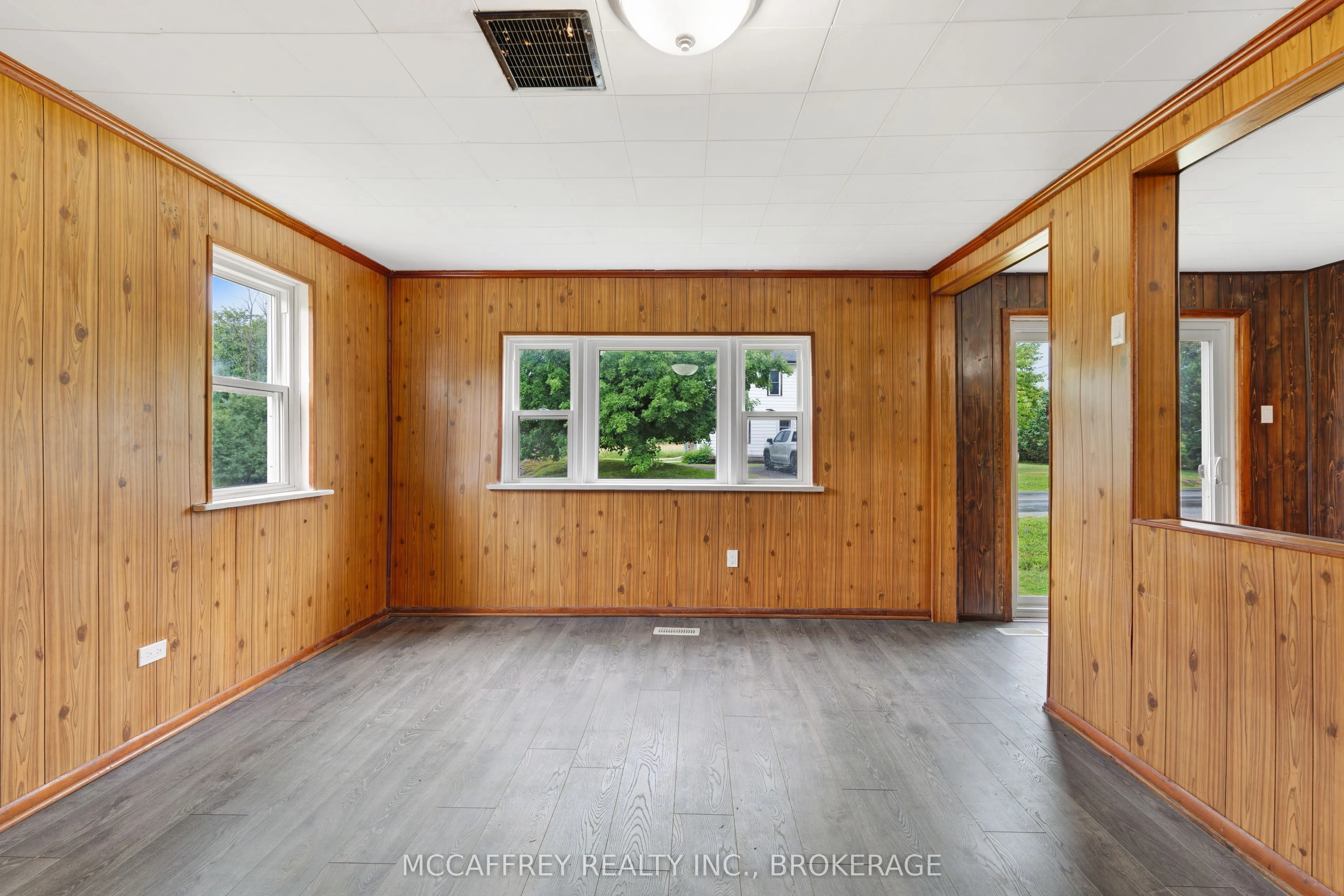 333 Burridge Road