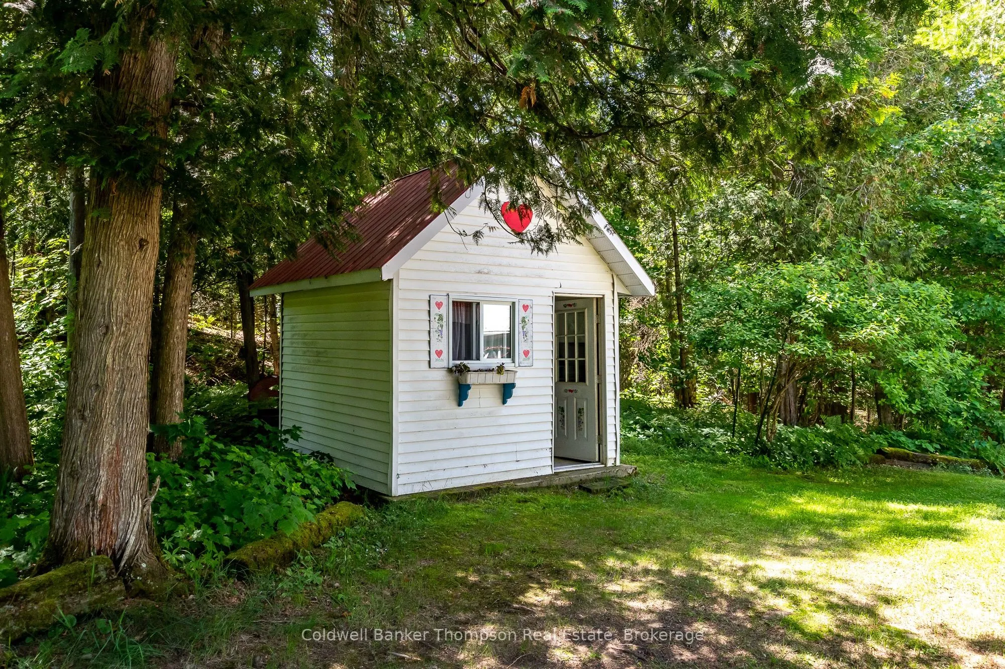 124 Hutcheson Beach Road