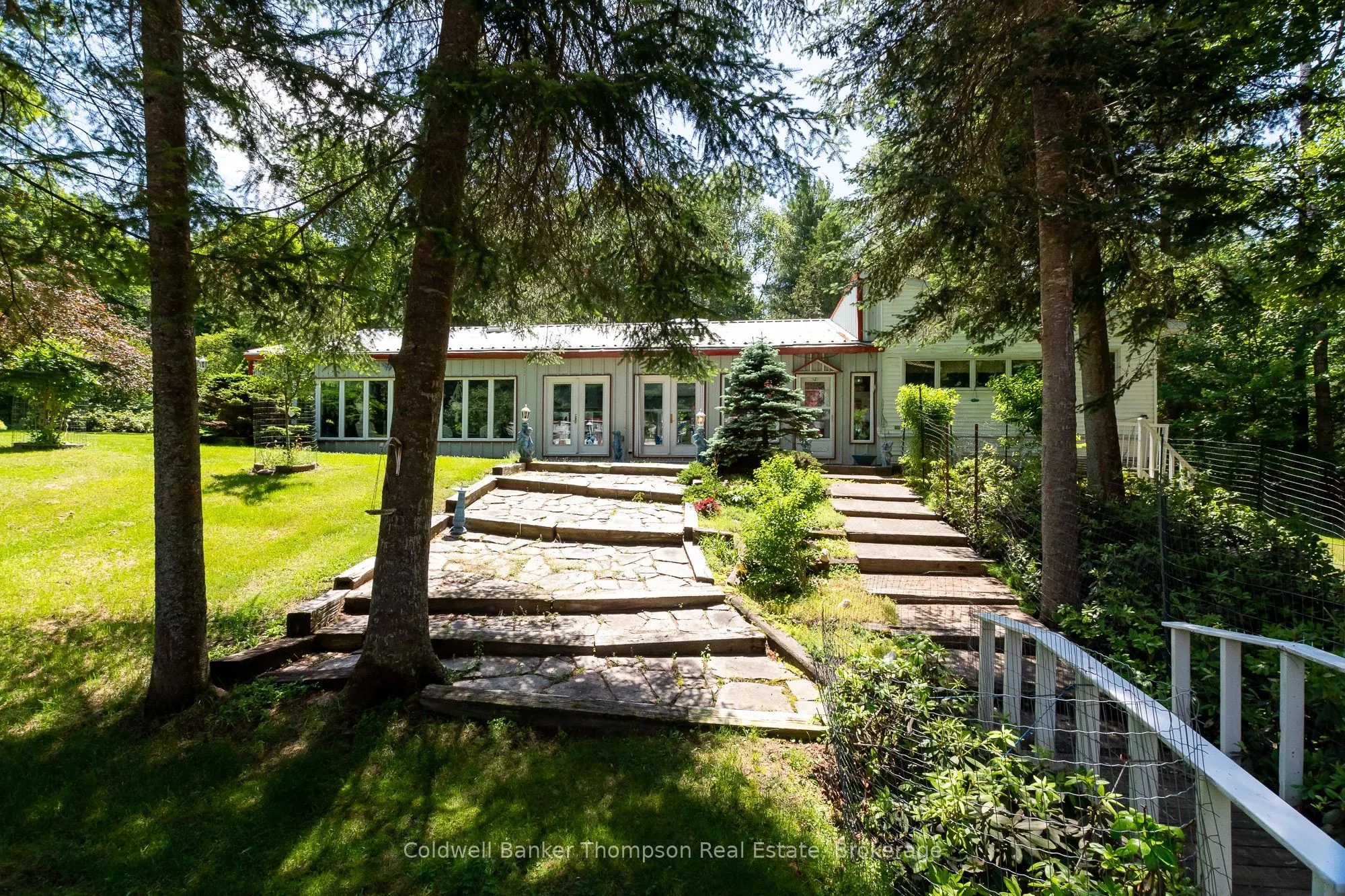 124 Hutcheson Beach Road