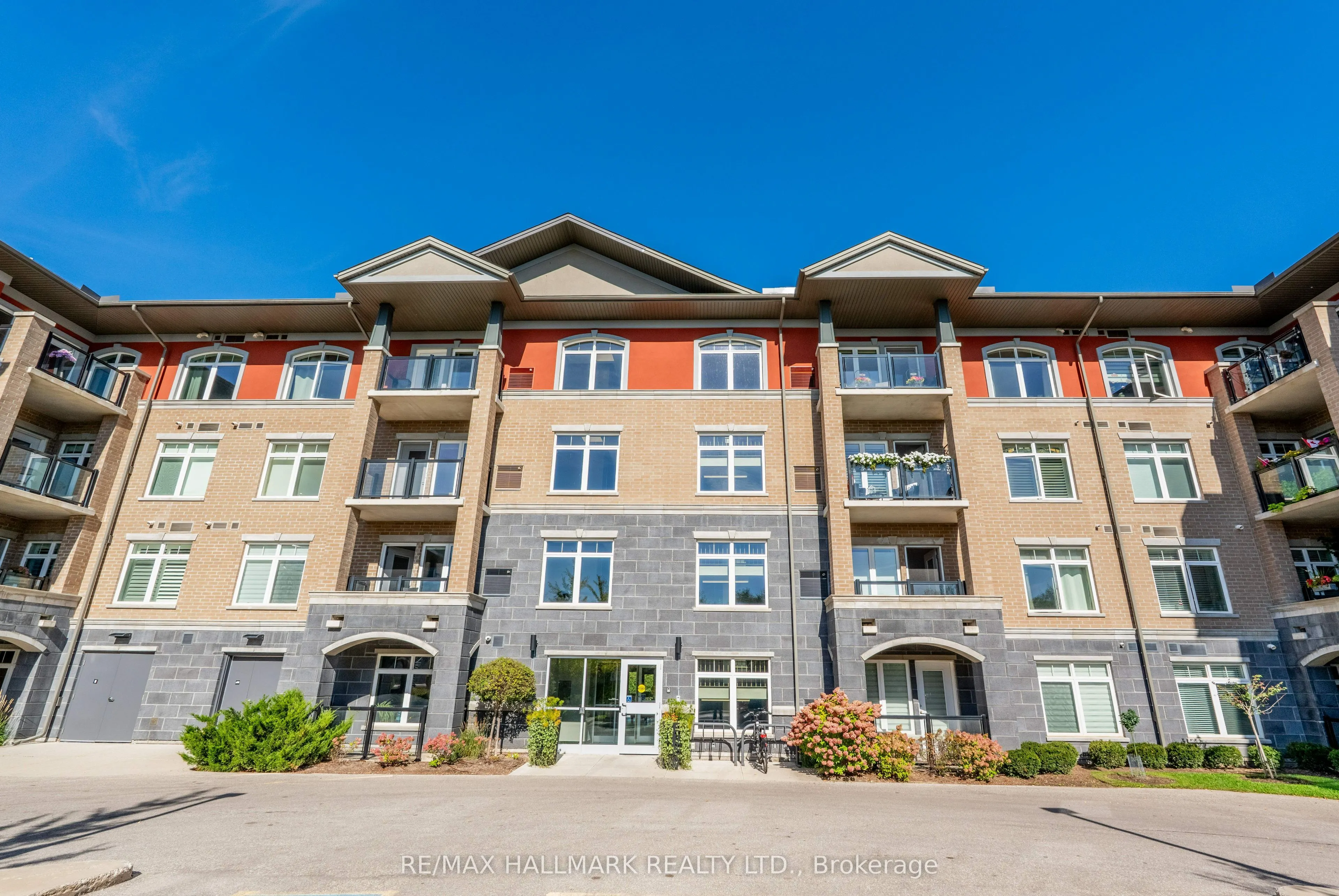 106 Bard Boulevard, #302