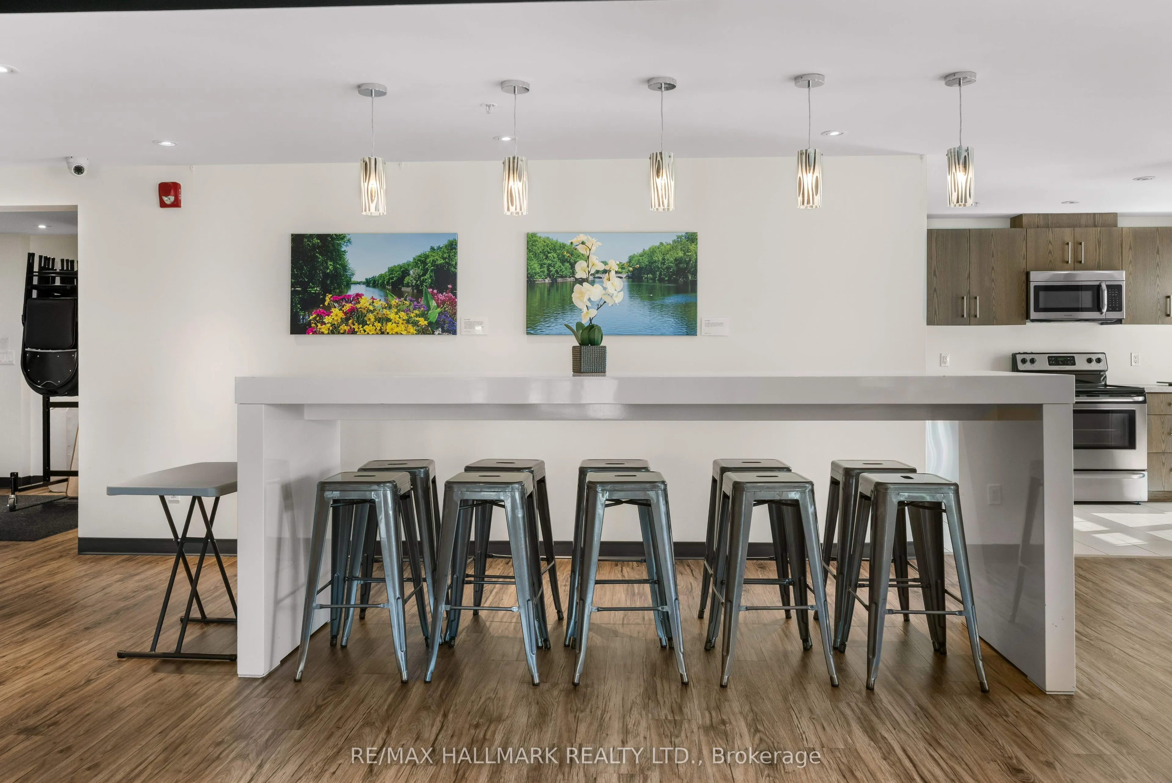 106 Bard Boulevard, #302