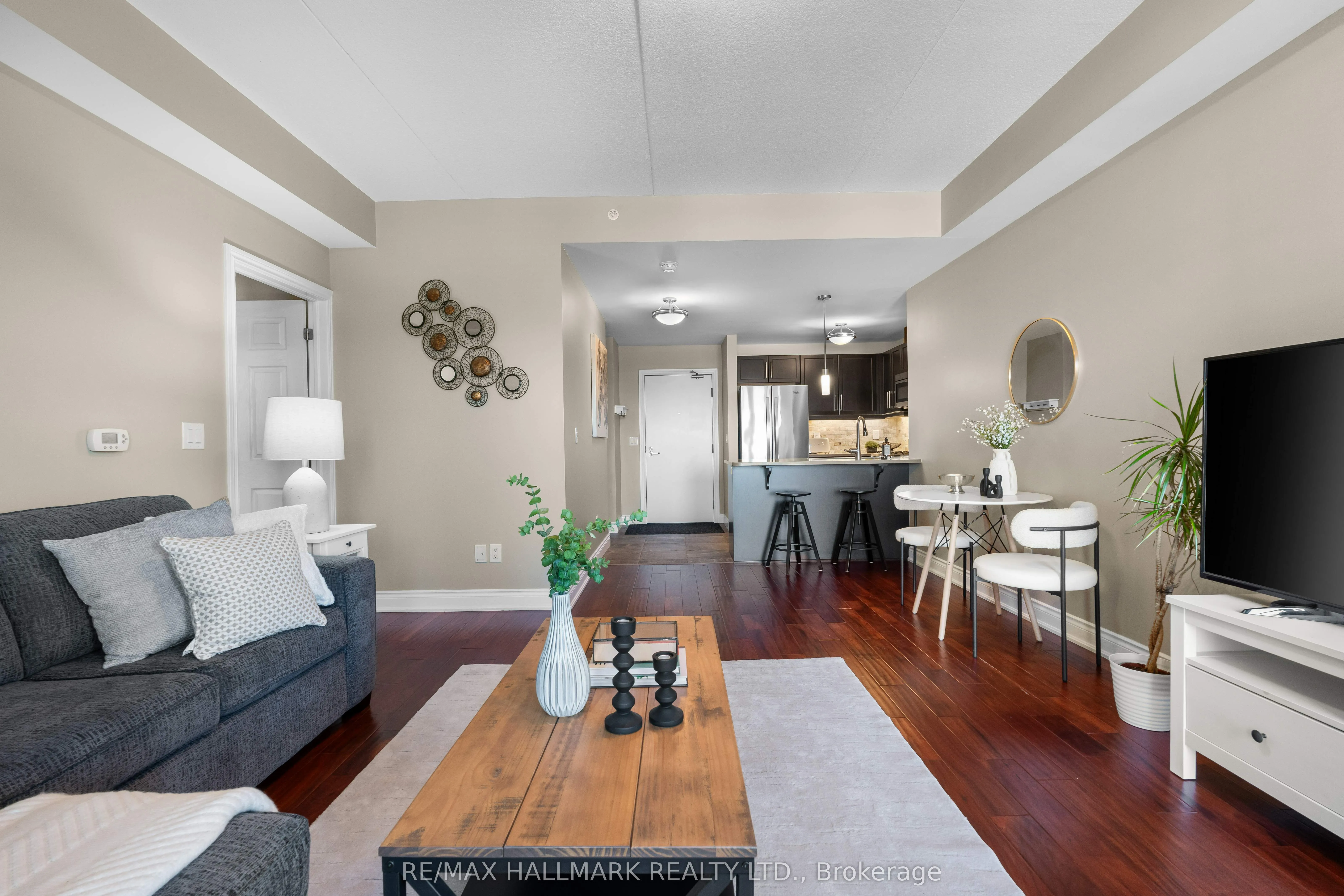 106 Bard Boulevard, #302