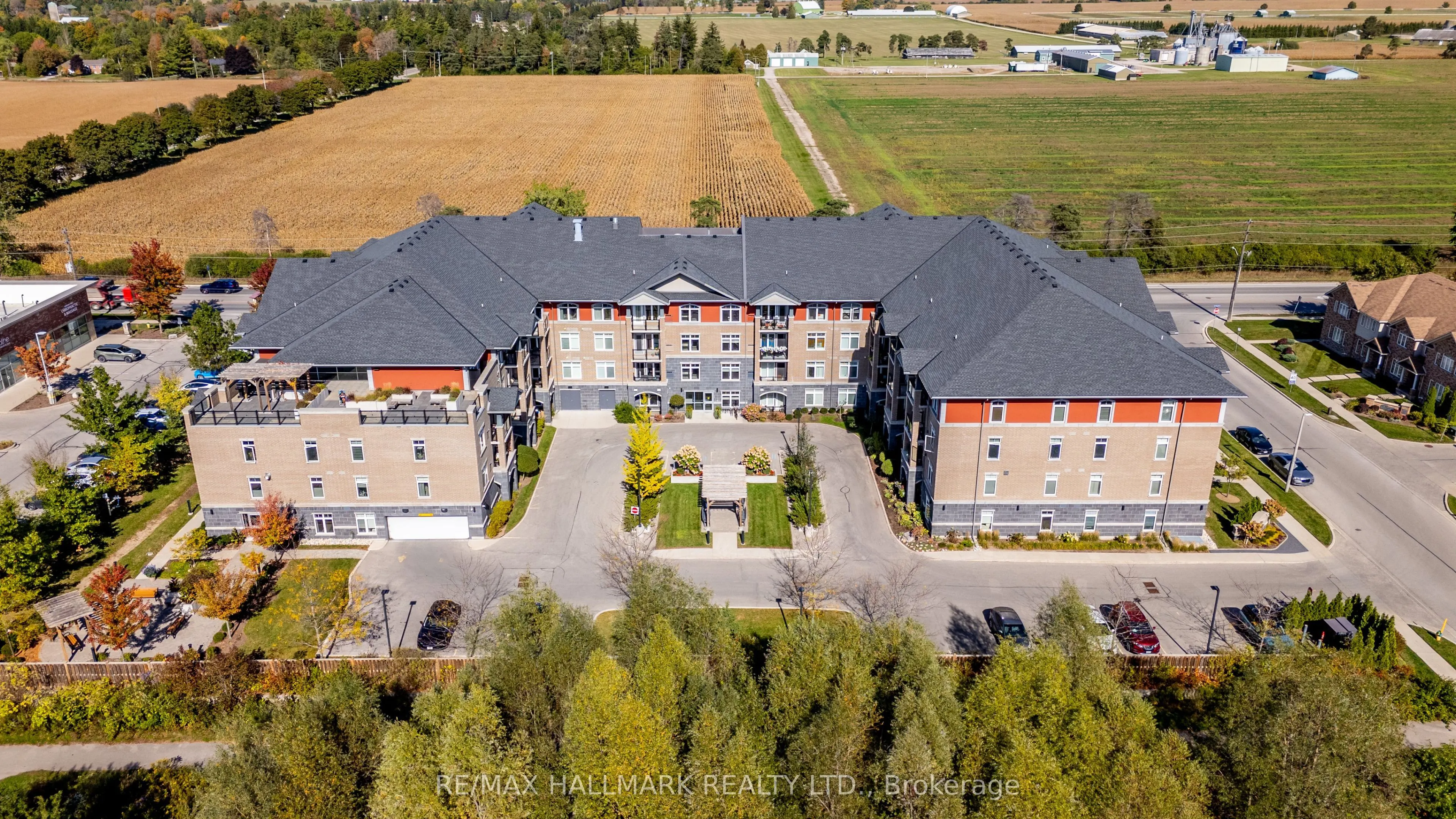 106 Bard Boulevard, #302