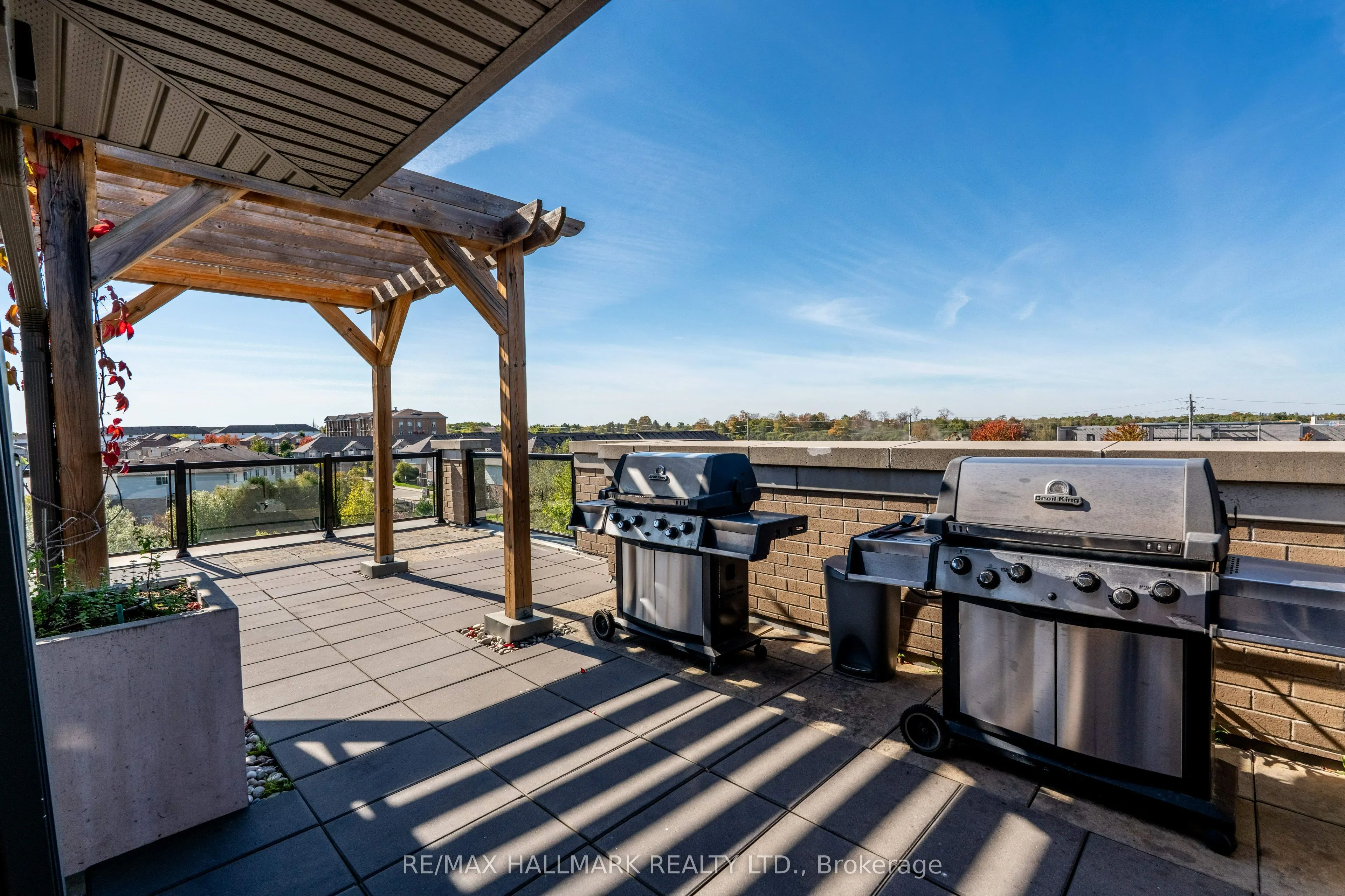 106 Bard Boulevard, #302