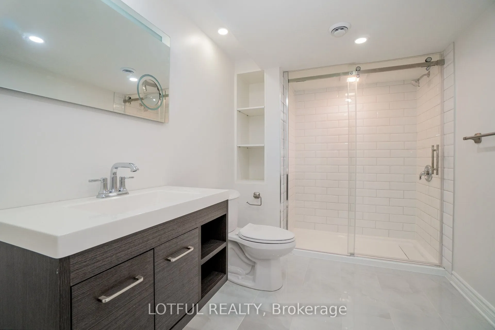 71 Aridus Crescent