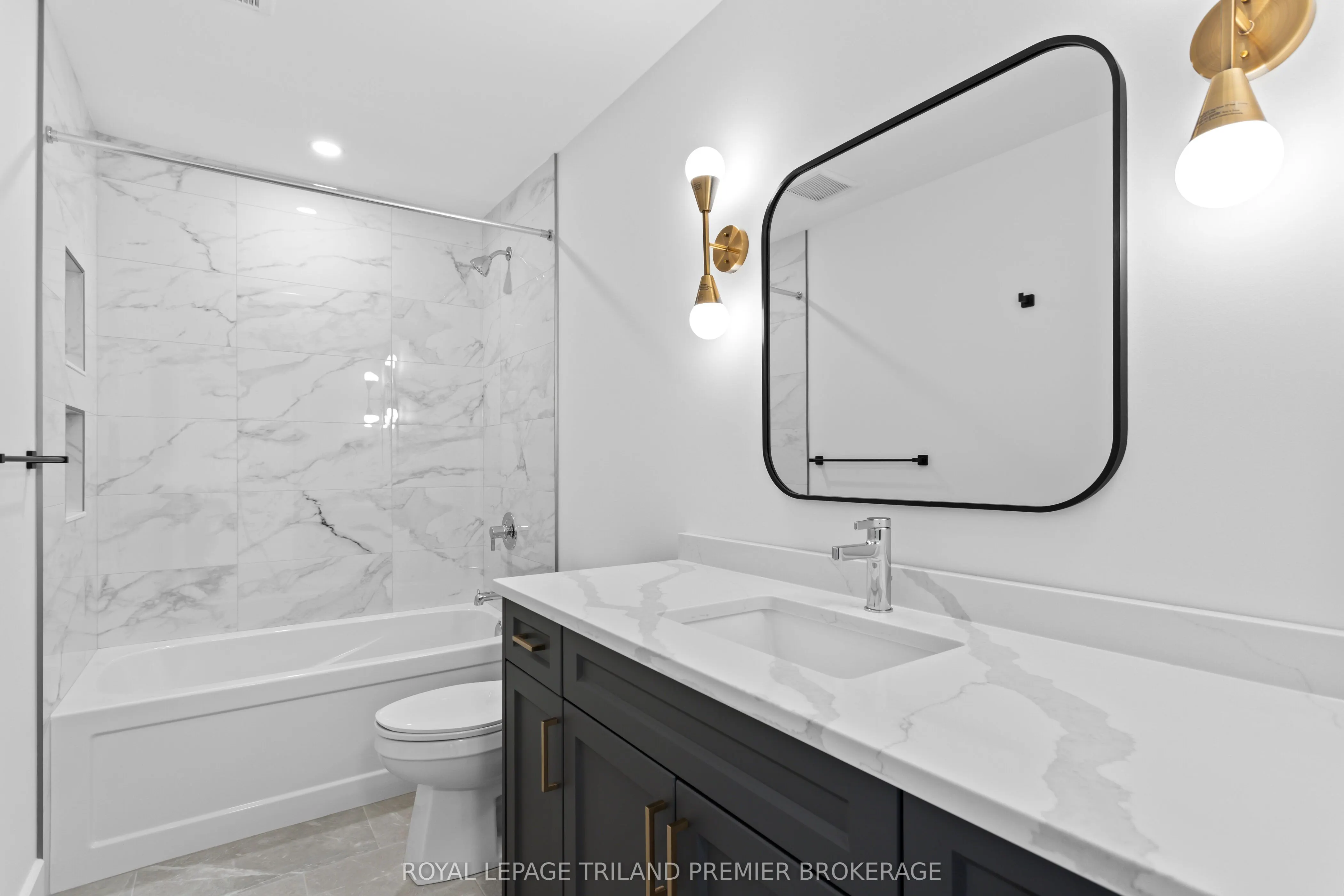 1378 BUSH HILL LINK