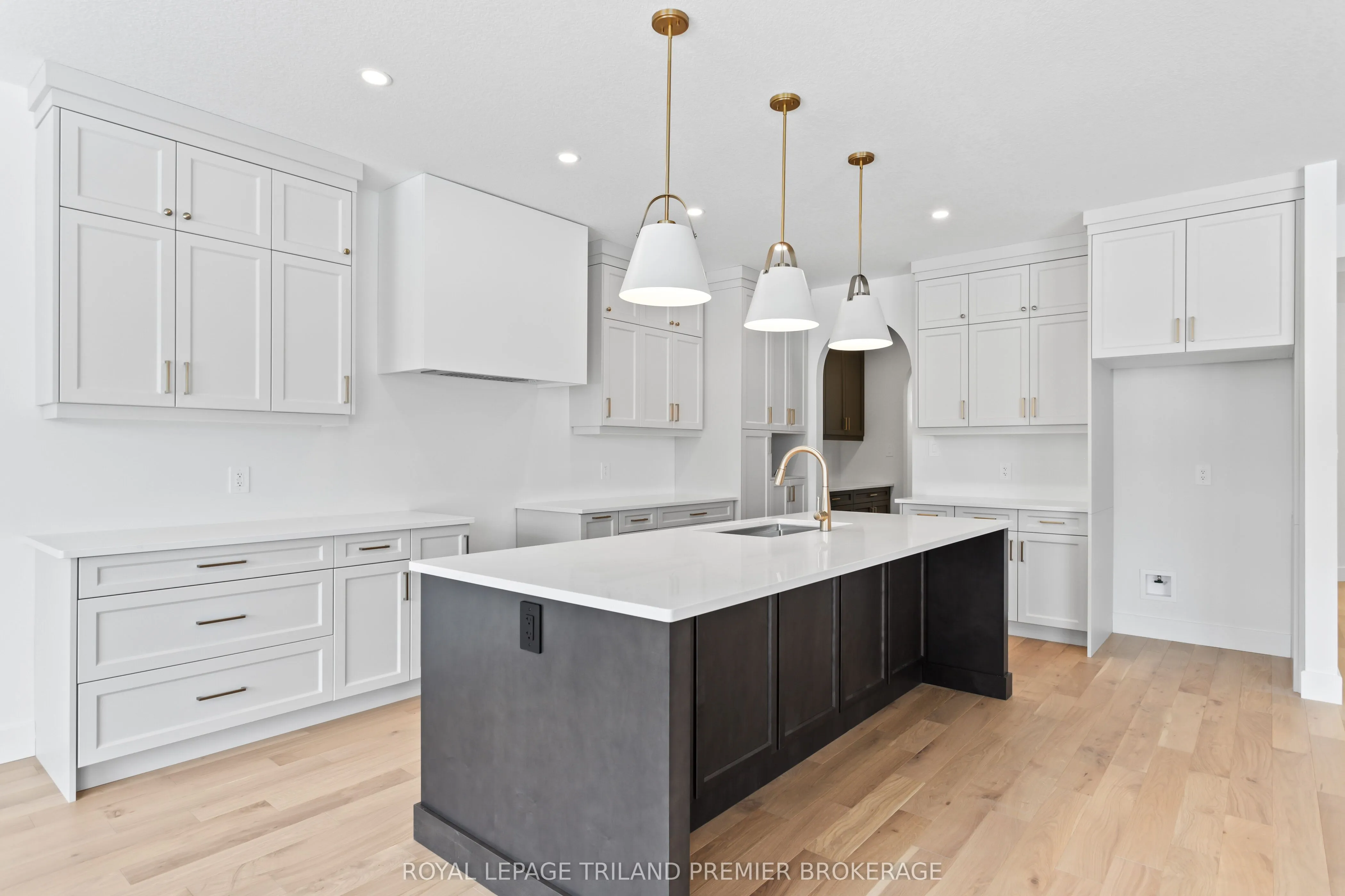 1378 BUSH HILL LINK