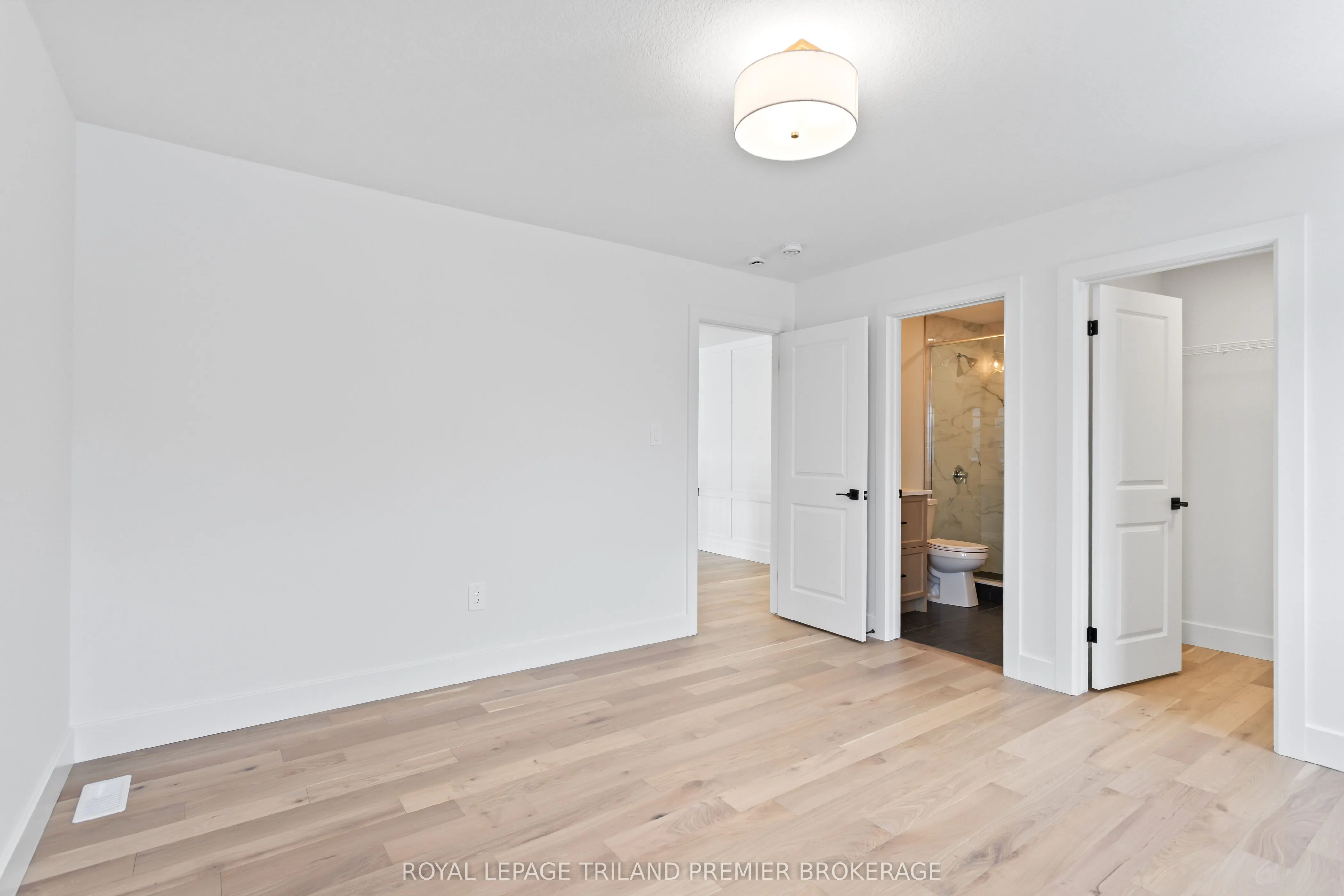 1378 BUSH HILL LINK