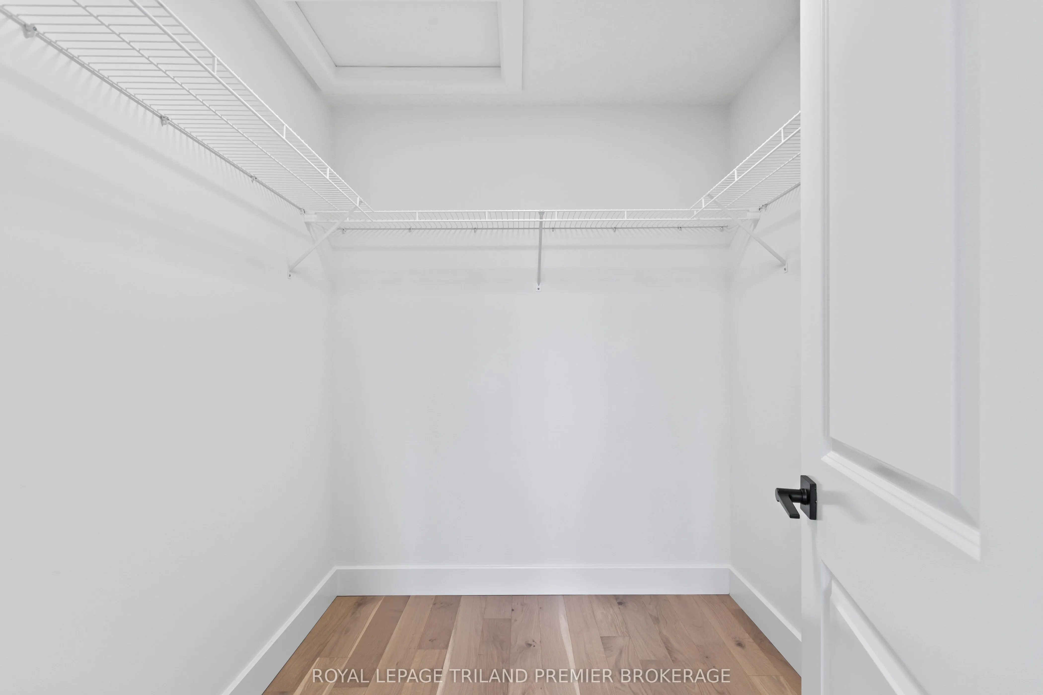 1378 BUSH HILL LINK