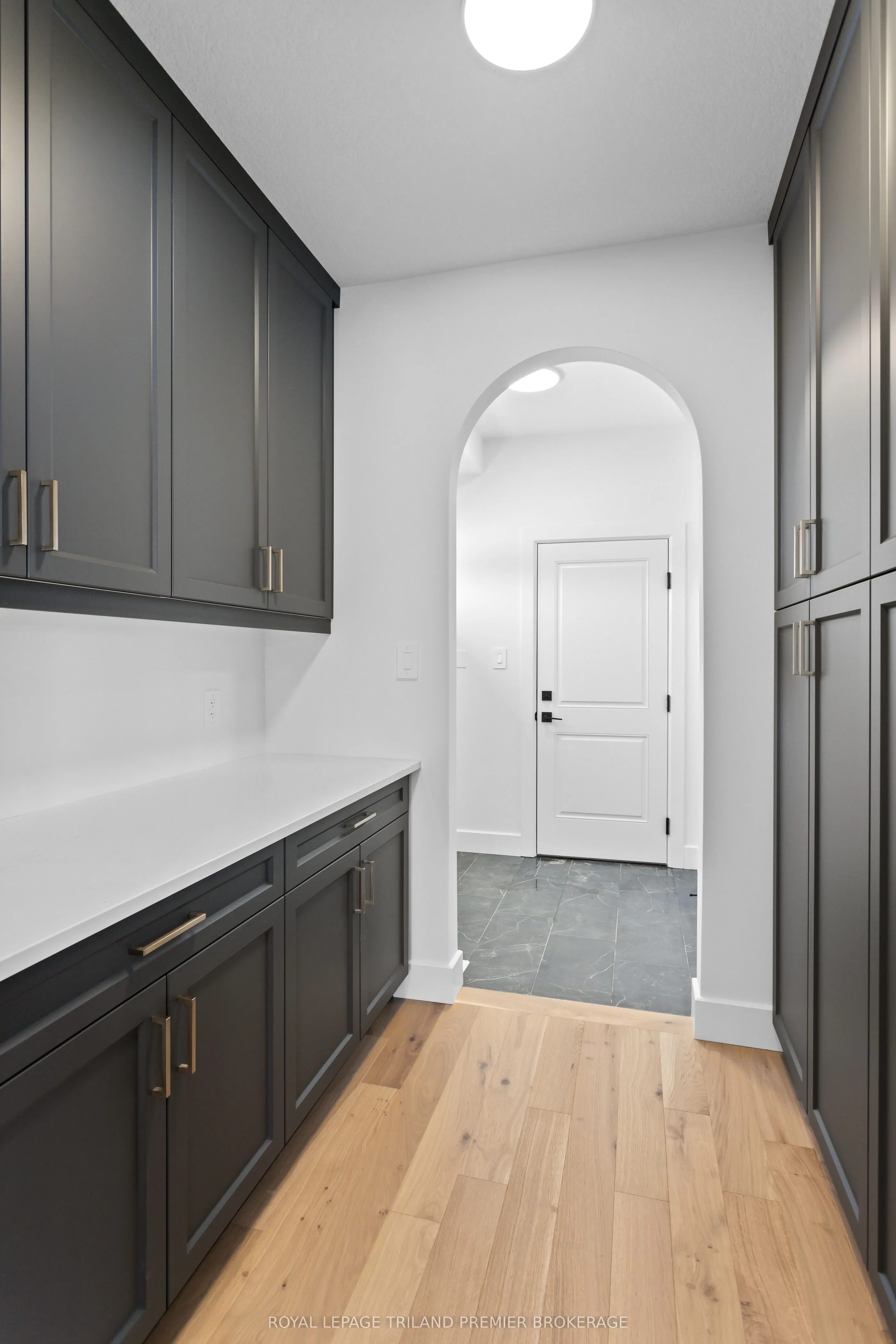 1378 BUSH HILL LINK